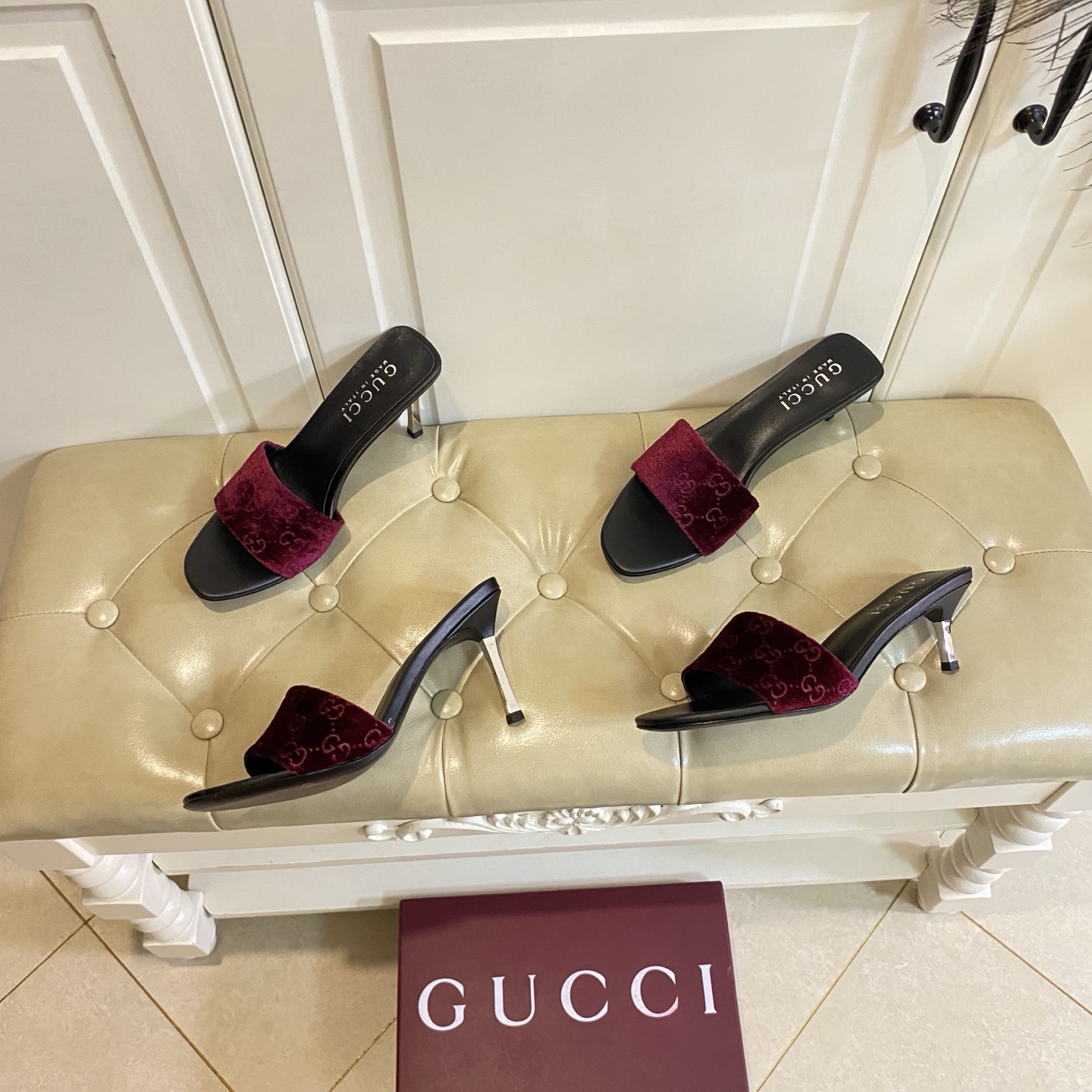 NO:816651,, Gucci new model, classic presbyopia/velvet surface, sheepskin lining, two heel heights 5.5cm/8.5cm optional, sizes 35-42 (customized sizes 40-42 are non-returnable), high heels and slippers, gucci, high heels, slippers, sheepskin19860909,古奇Gucci新款,经典老花/丝绒面,羊皮里,两种跟高5.5cm/8.5cm可选,35-42码(40-42码定做不退换),高跟鞋拖鞋,gucci,high heels,slippers,sheepskin,Women's Shoes