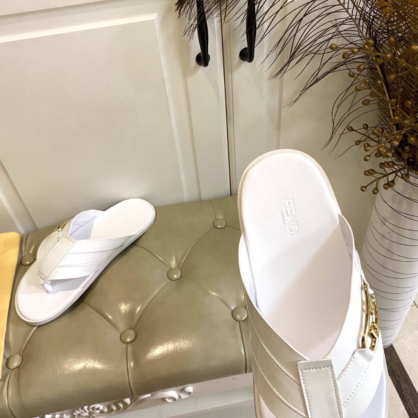 Fendi Feel Thong Sandals