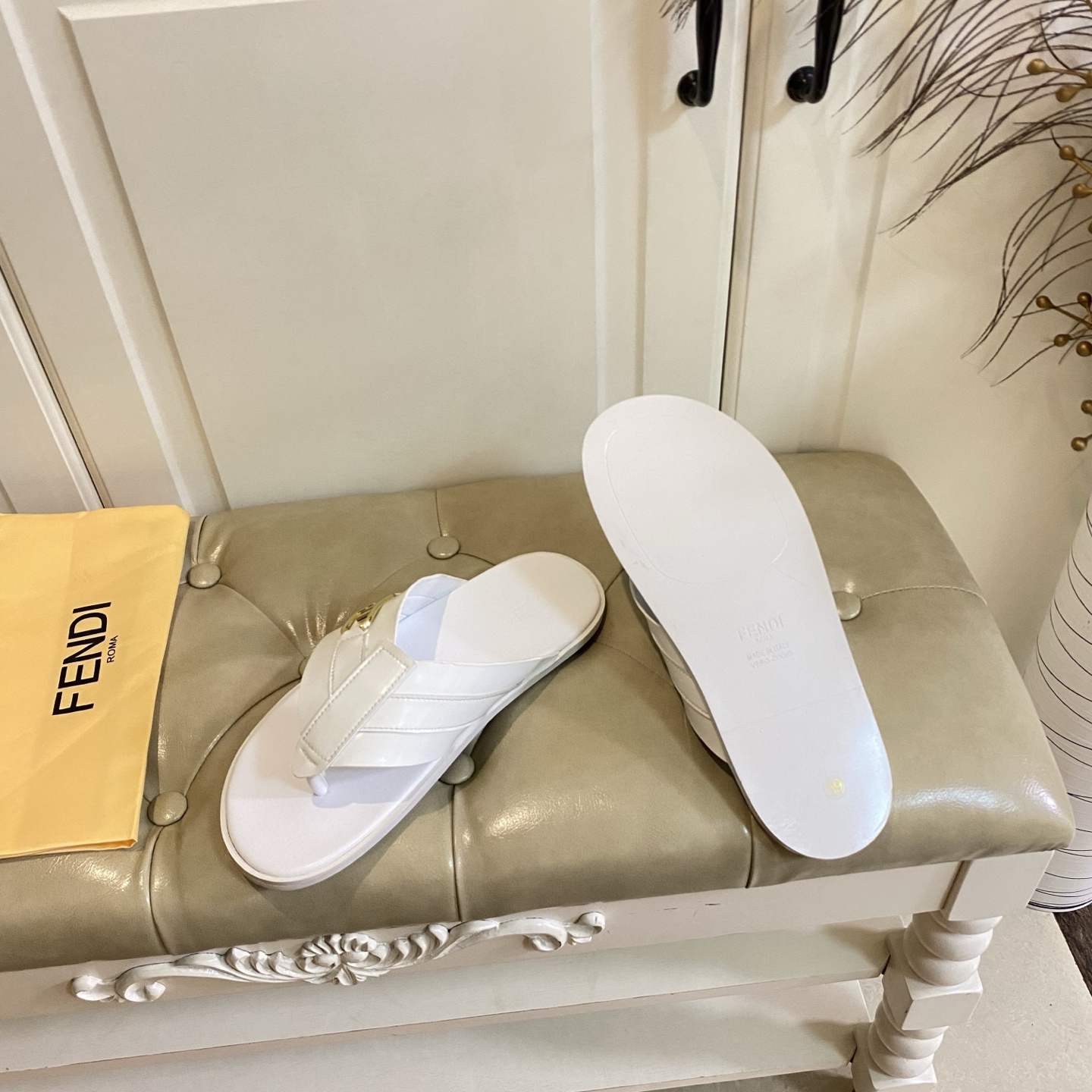Fendi Feel Thong Sandals