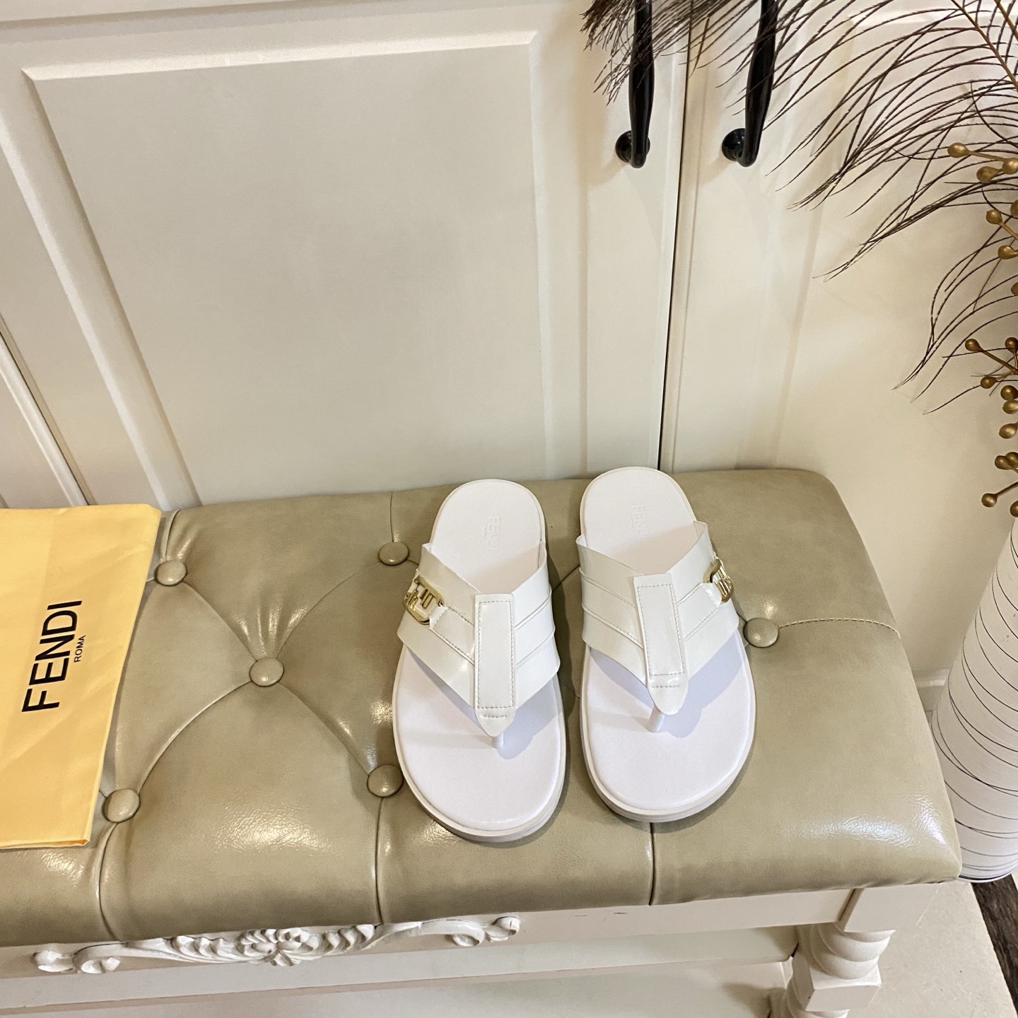 Fendi Feel Thong Sandals
