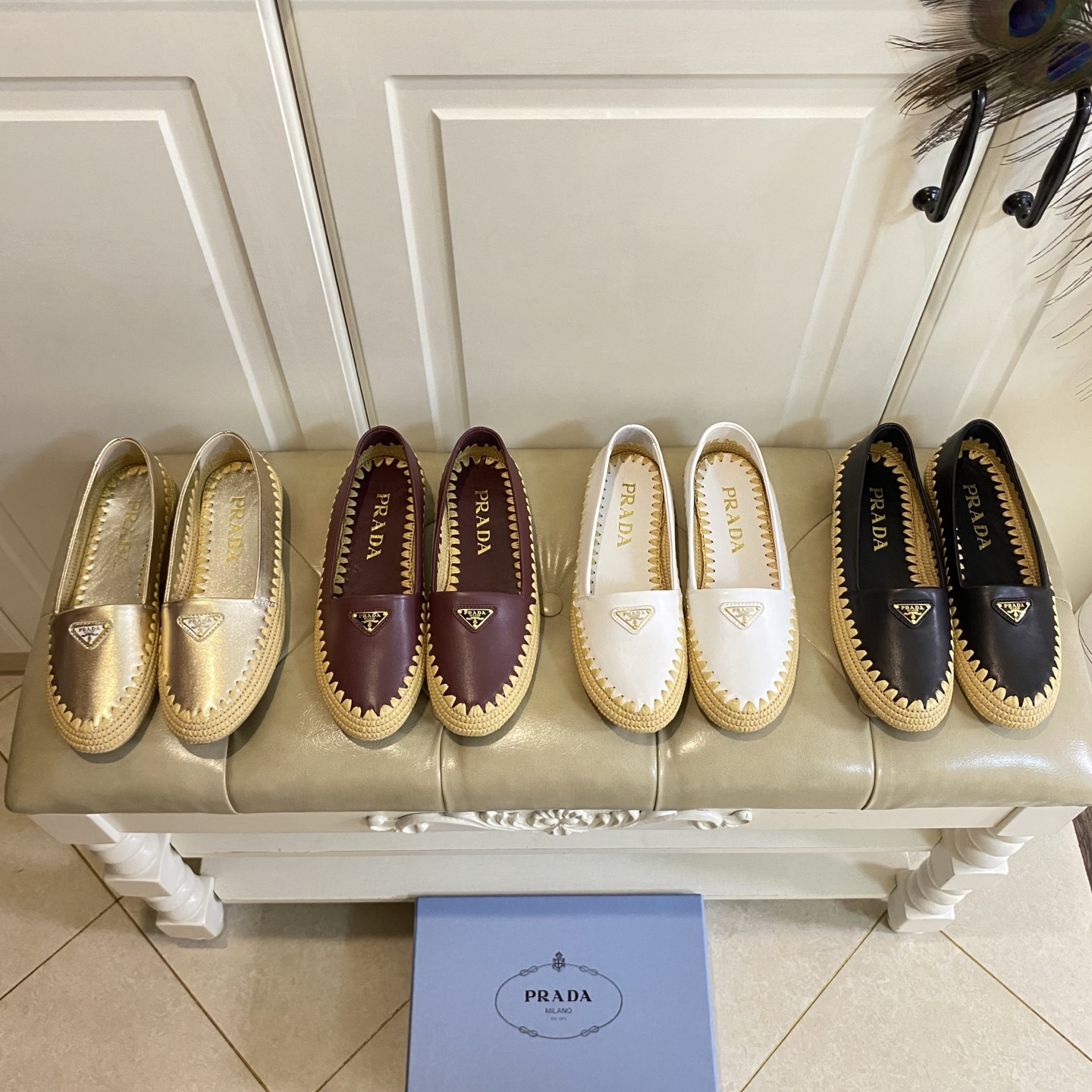 NO:873649,,Prada PRADA new model, woven cowhide color matching surface, original private model outsole, size 35-40 (customized size 41 is non-refundable), single shoes, prada, prada, cowhide19860909,普拉达PRADA新款,编织牛皮拼色面,原版私模大底,35-40码(41码定做不退换),单鞋,prada,prada,cowhide,Women's Shoes