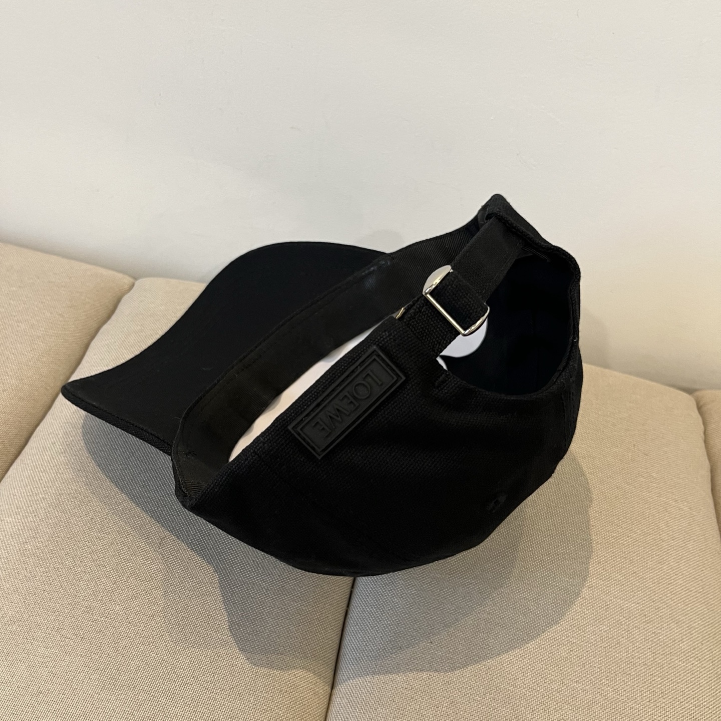 Loewe New Design: Original, High Quality, External Line Locator, Affordable Air Travel. - 图片 5
