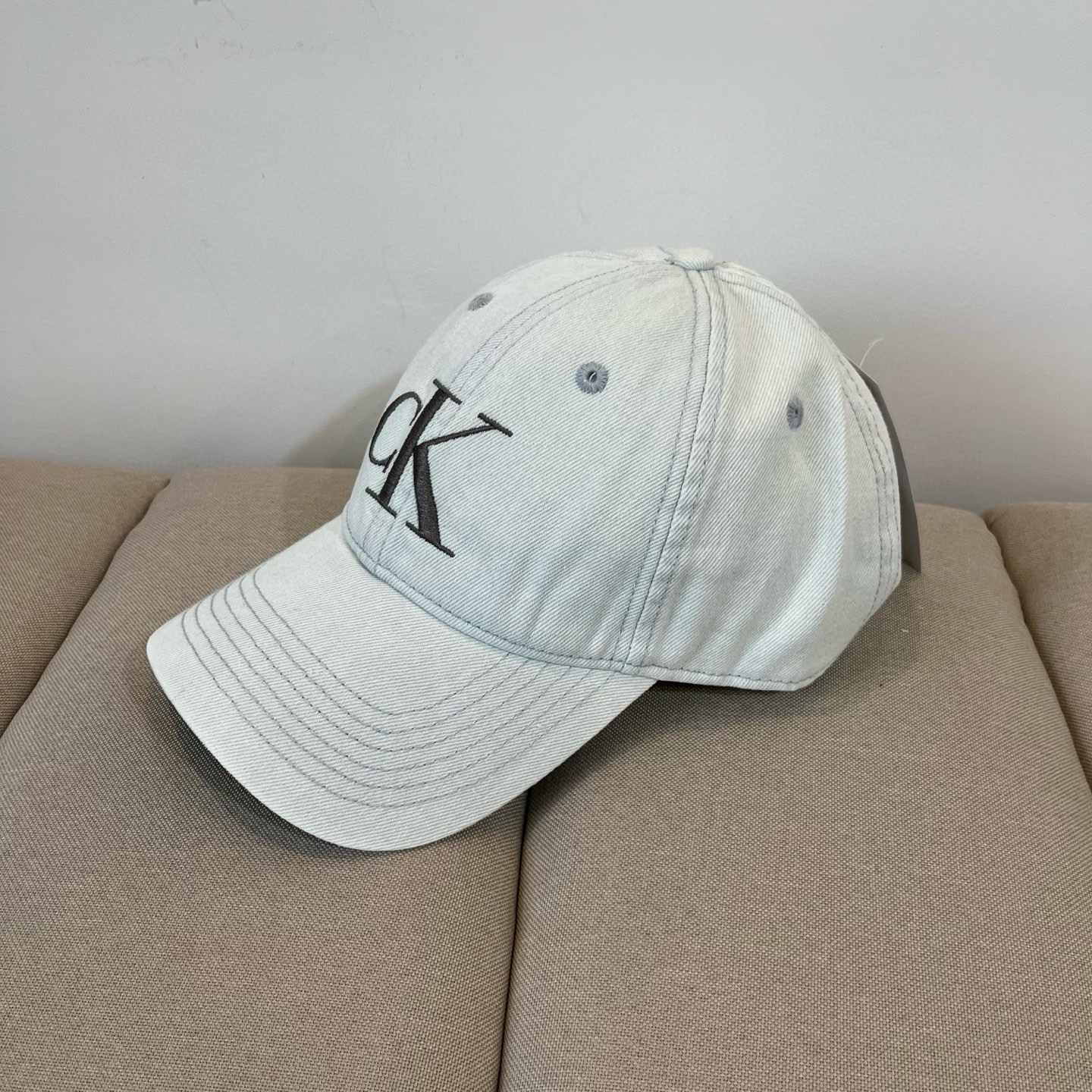 💰84 [CK] NEW EMBROIDERED BASEBALL CAPS. CLASSIC CABINETS. MEN AND WOMEN
