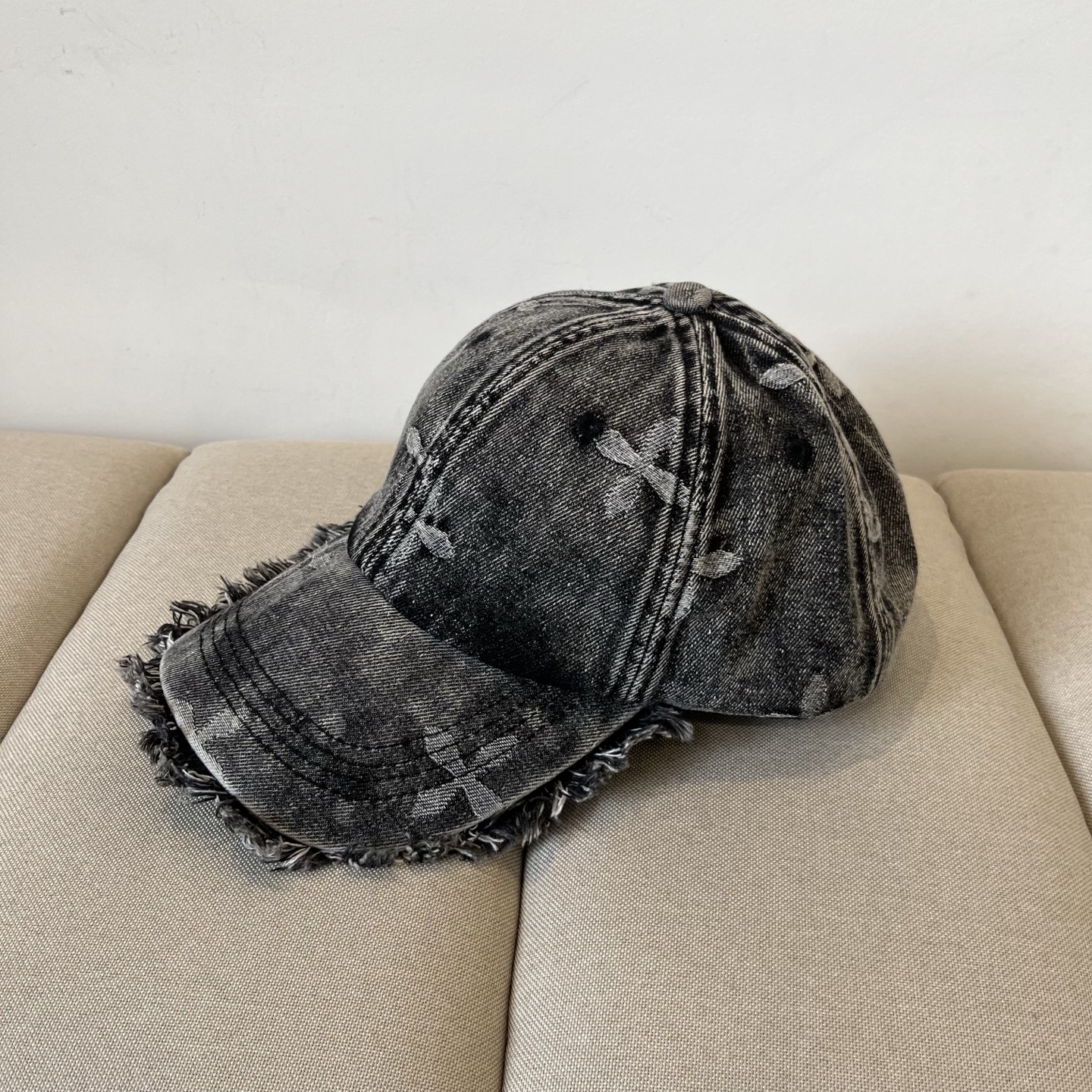 New Spring-and-Fall Caps and Cotton Jeans by SMFK: European-American Style and Comfort. - 图片 2