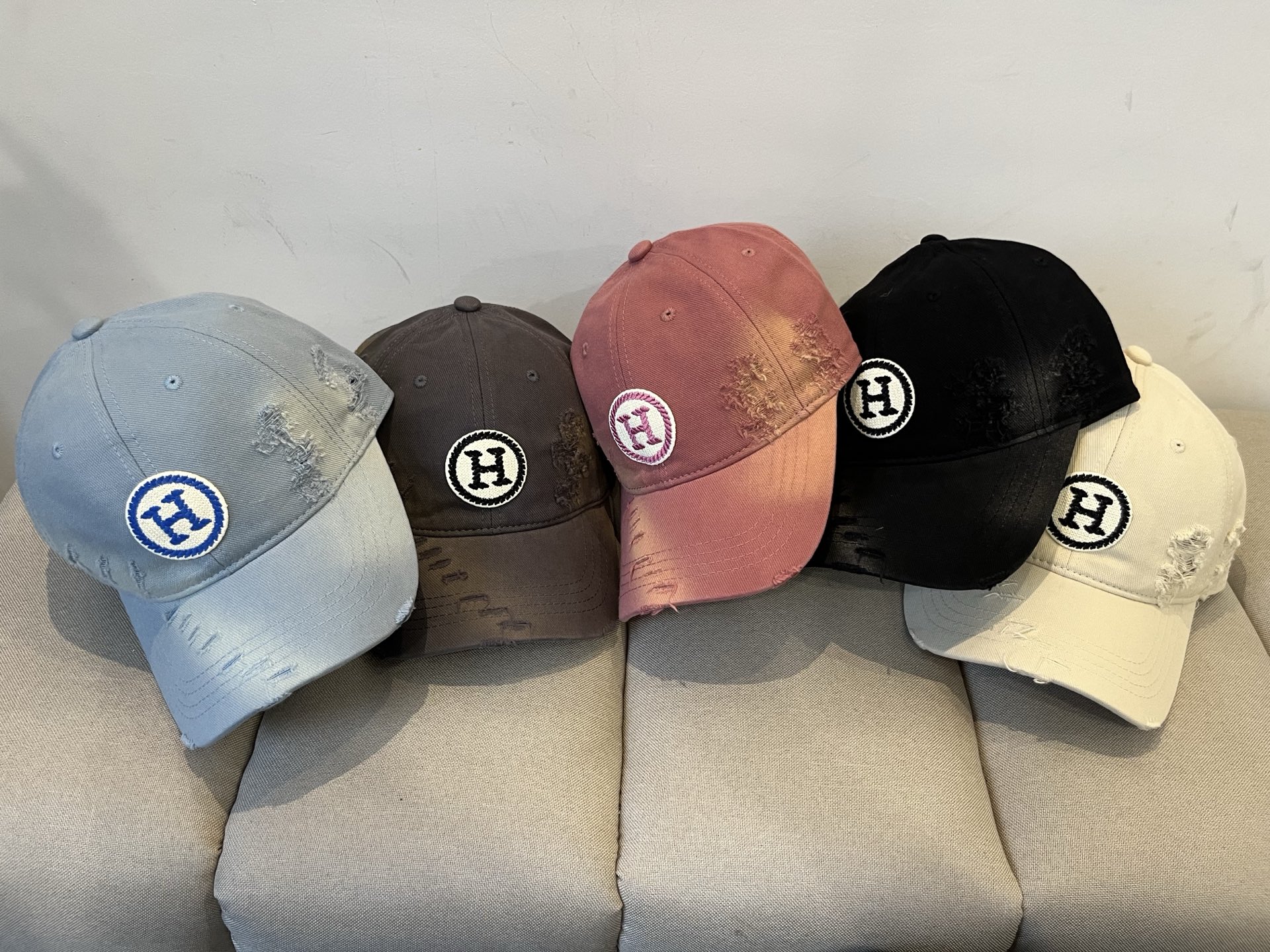 Luxury Baseball Hat: Emas Hermes New Classic with Flaming Fire Craftsmanship - 图片 7