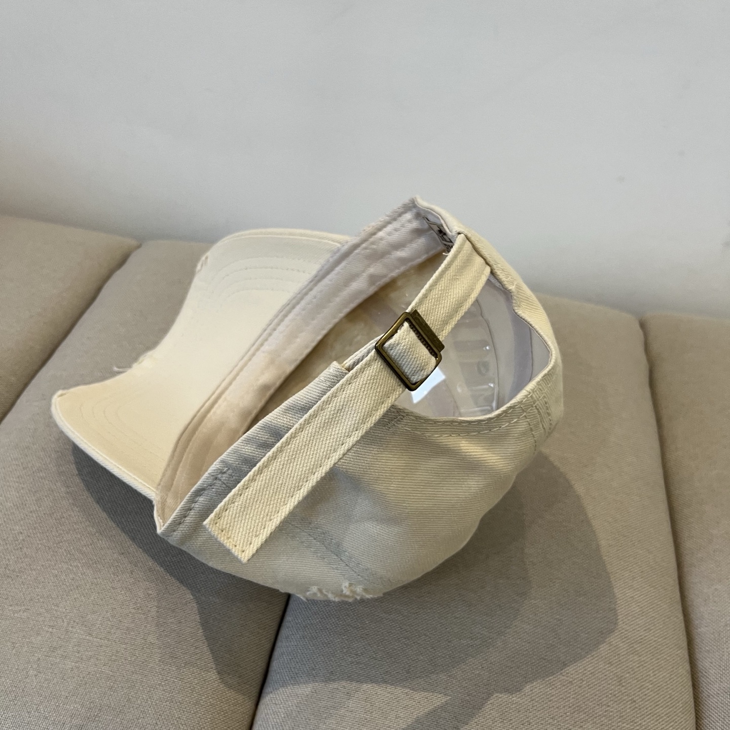 Luxurious Emas Hermes Baseball Hat: High Quality, Flaming Design, Exquisite Craftsmanship - 图片 6