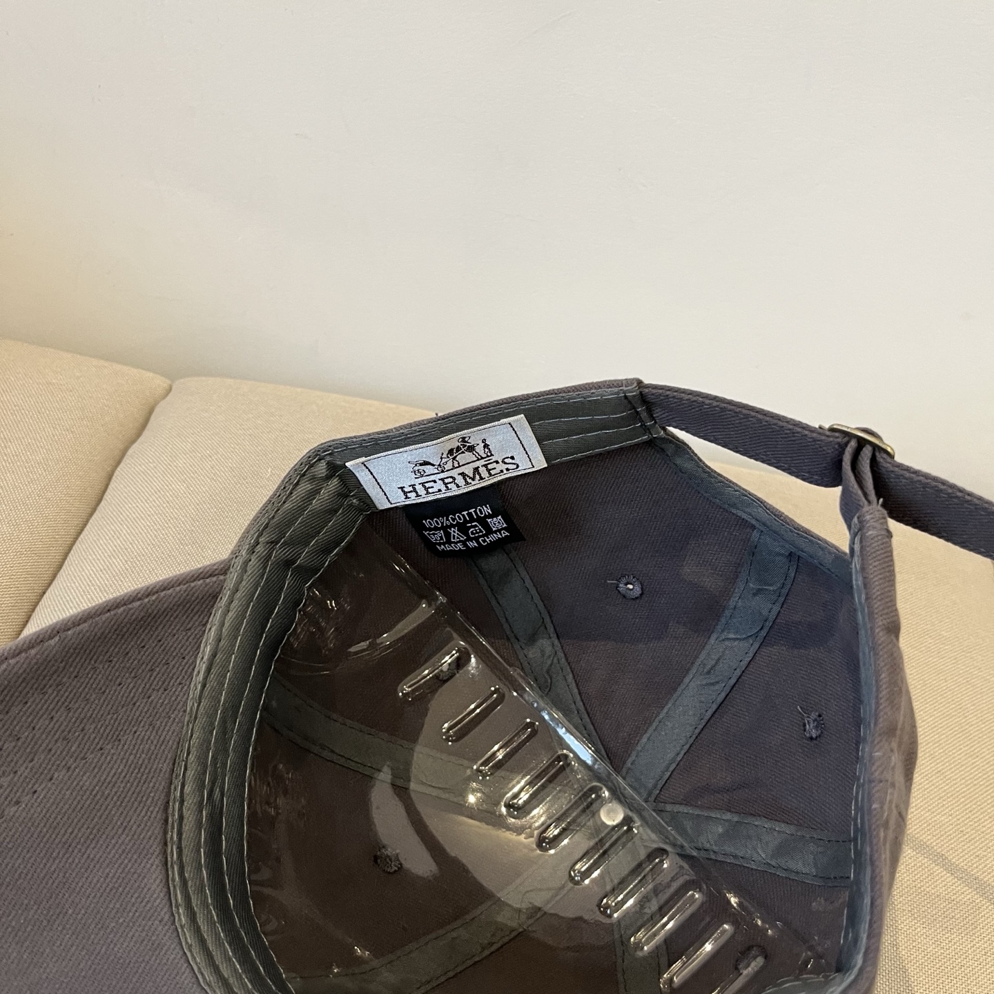 Luxury Baseball Hat: Emas Hermes New Classic with Flaming Fire Craftsmanship - 图片 5