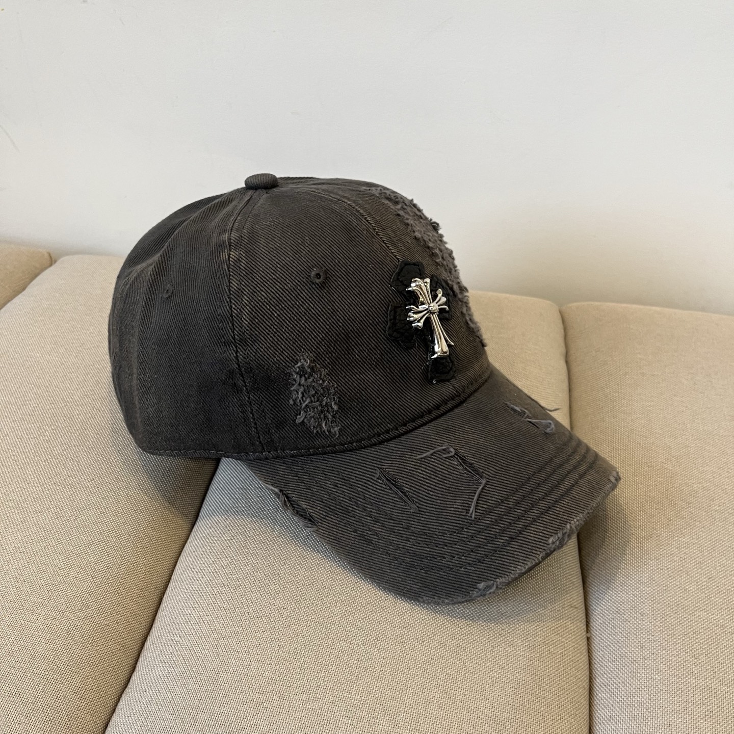 P84 CROCSON’S NEWEST FASHION DESIGN STYLE. THAT’S HOW YOU LOOK AT YOUR HEAD - 图片 5