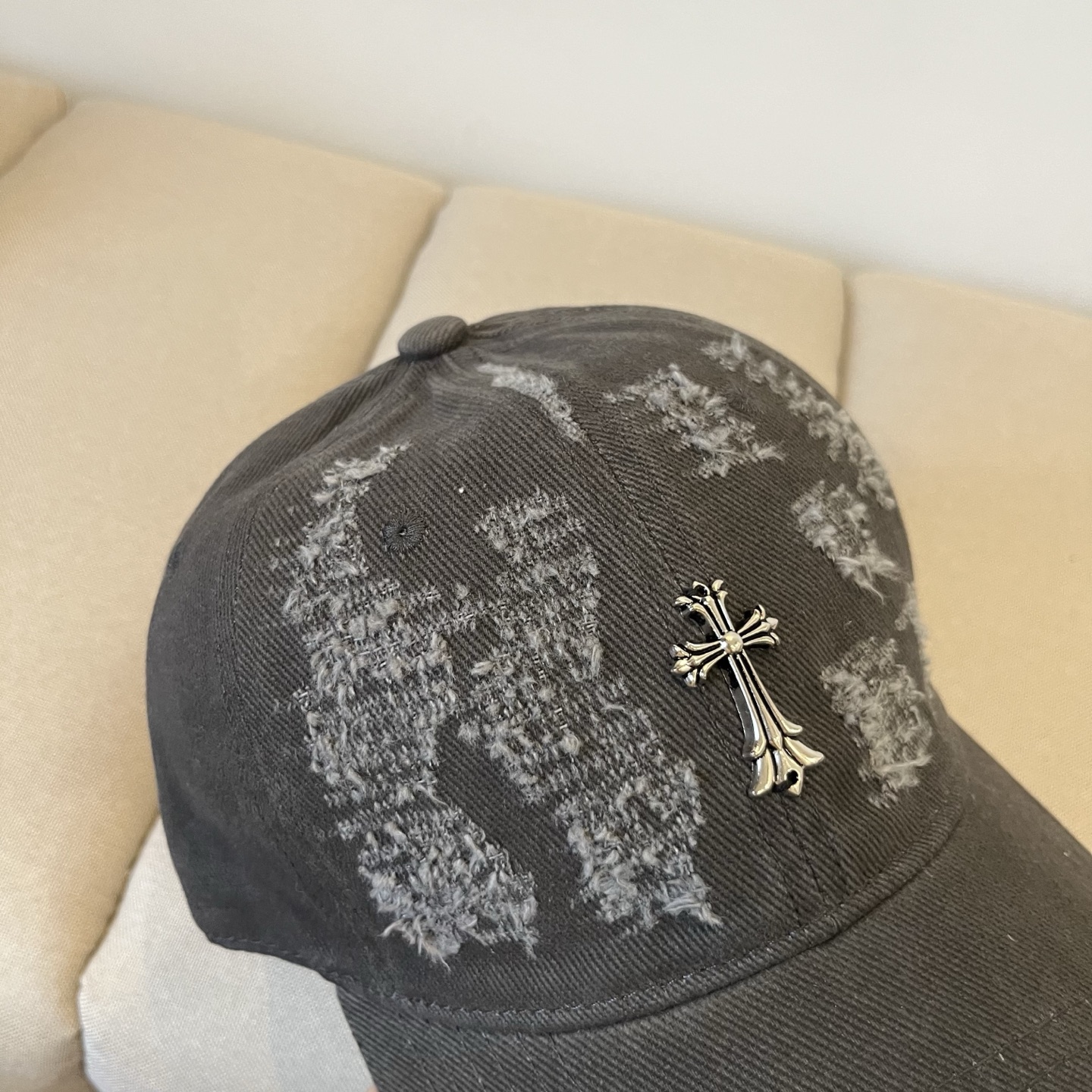 P78 CROCSON’S NEWEST FASHION DESIGNER. THAT’S HOW YOU LOOK AT YOUR HEAD - 图片 6