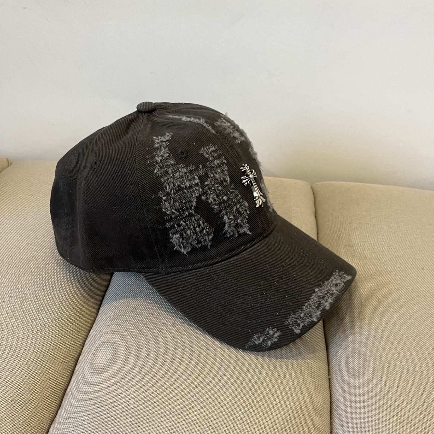 P78 CROCSON’S NEWEST FASHION DESIGNER. THAT’S HOW YOU LOOK AT YOUR HEAD - 图片 5