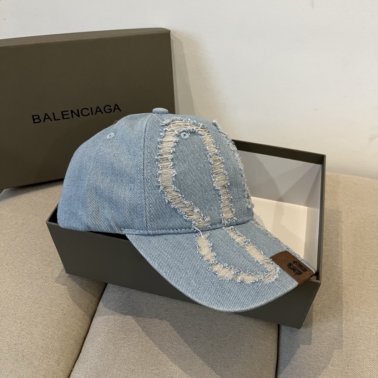Balenciaga Paris Logo Cap: Cool Color, Unisex Style, First Batch Release - 图片 3