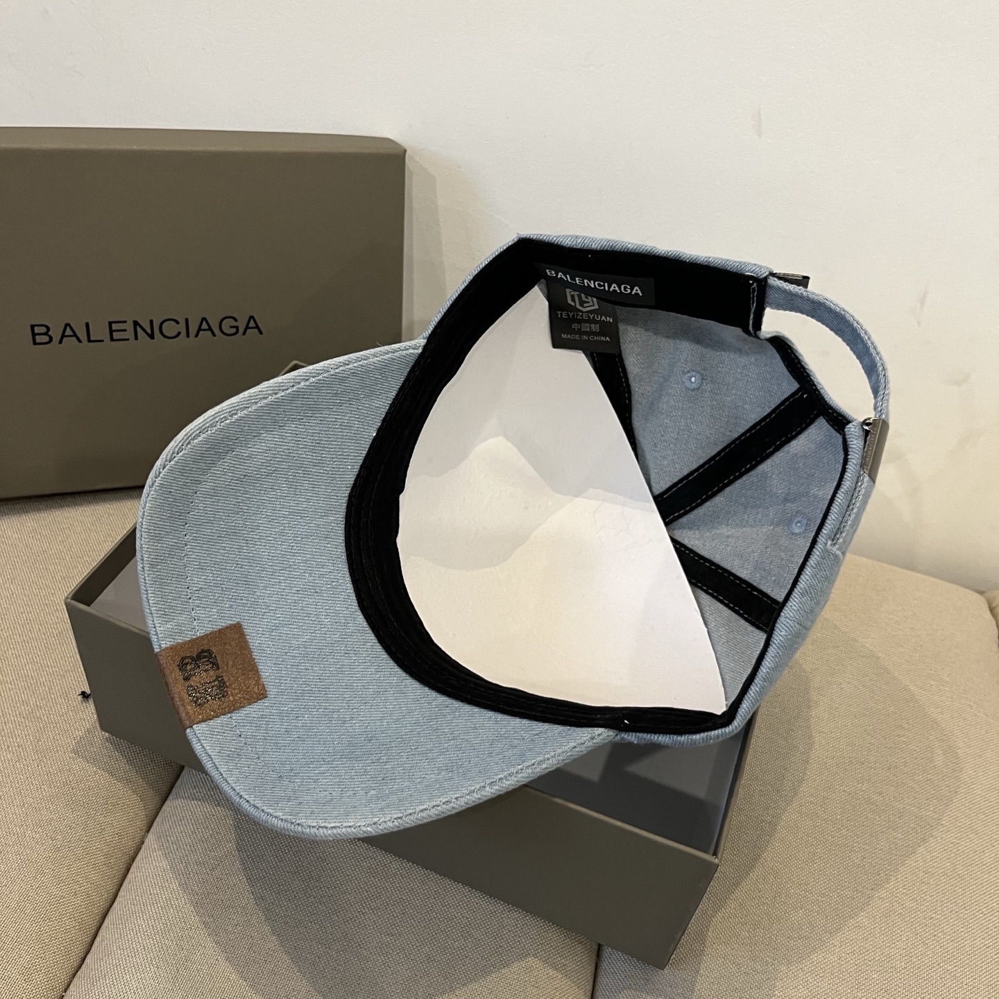Balenciaga Paris Logo Cap: Cool Color, Unisex Style, First Batch Release - 图片 8