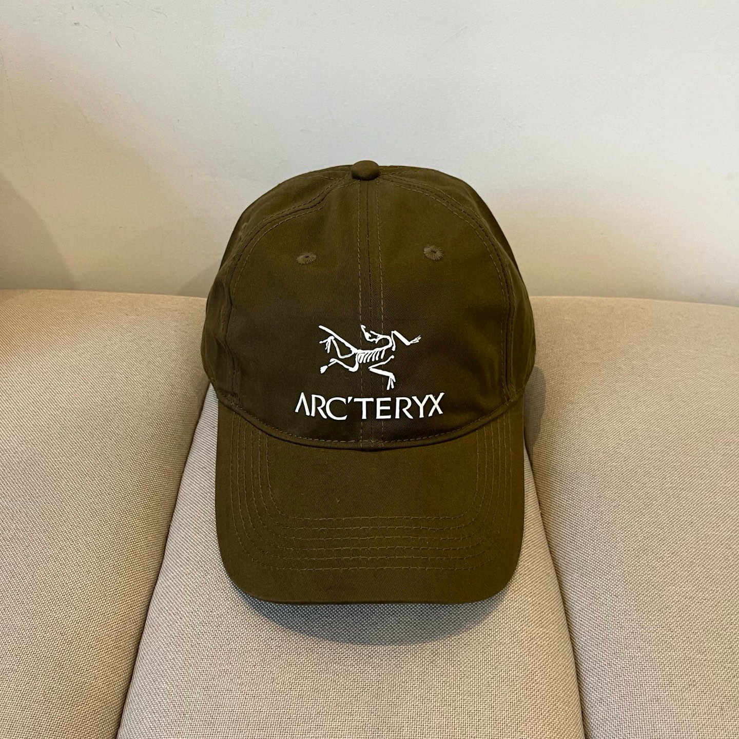 NO:224297,[Archaeoptera Bird] 2025 spring new simple baseball cap, new style shipped, big brand models are super easy to match, buy them now!  Hat Straw Hat Fisherman Hat Baseball Hat Knitted Hats, Hats Arc'teryx, espadrilles, hats19860909【始祖鸟】2025春款新款简约棒球帽,新款出货,大牌款超好搭配,赶紧入手！帽子草帽渔夫帽棒球帽针织帽,帽子arc'teryx,espadrilles,hats,hat