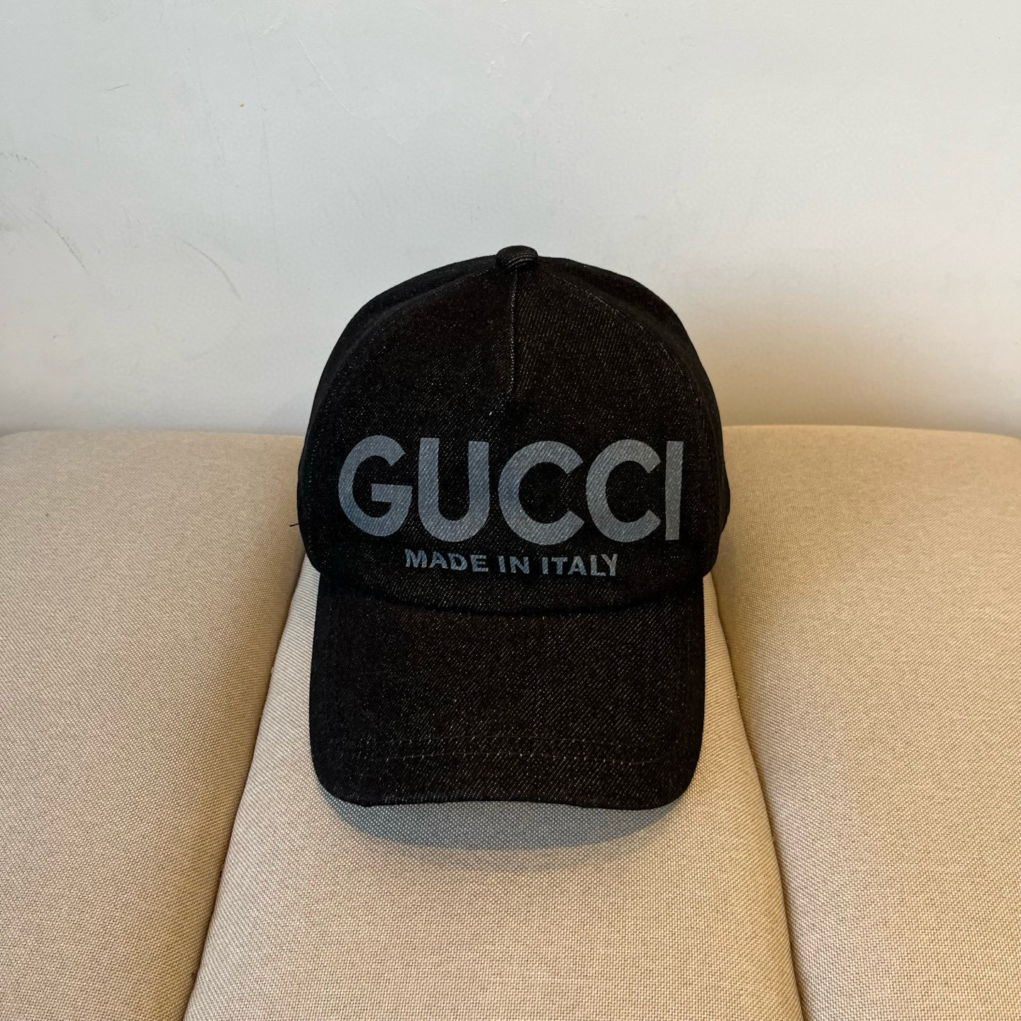 NO:225593,The new product of Guchi baseball cap GUCCI official website, baseball cap, original quality is coming, very exquisite craftsmanship, high-end, atmospheric and up-class!  Low-key luxury, easy to carry!  Run volume!  Hat Straw Hat Fisherman Hat Baseball Hat Knitted Hats, Hats, Gucci, espadrilles, Hats19860909古奇棒球帽GUCCI官网新品,棒球帽,原单品质火爆来袭 工艺非常精美 高档大气上档次！低调奢华,方便携带！跑量！帽子草帽渔夫帽棒球帽针织帽,帽子,gucci,espadrilles,hats,hat