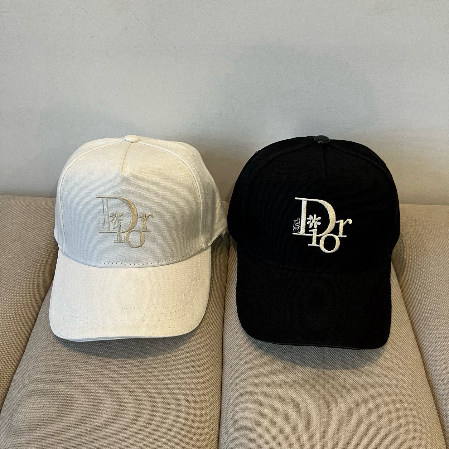 【DIOR迪奥】新款走量简约棒球帽🧢，新款出货，大牌款超好搭配，赶紧入手！