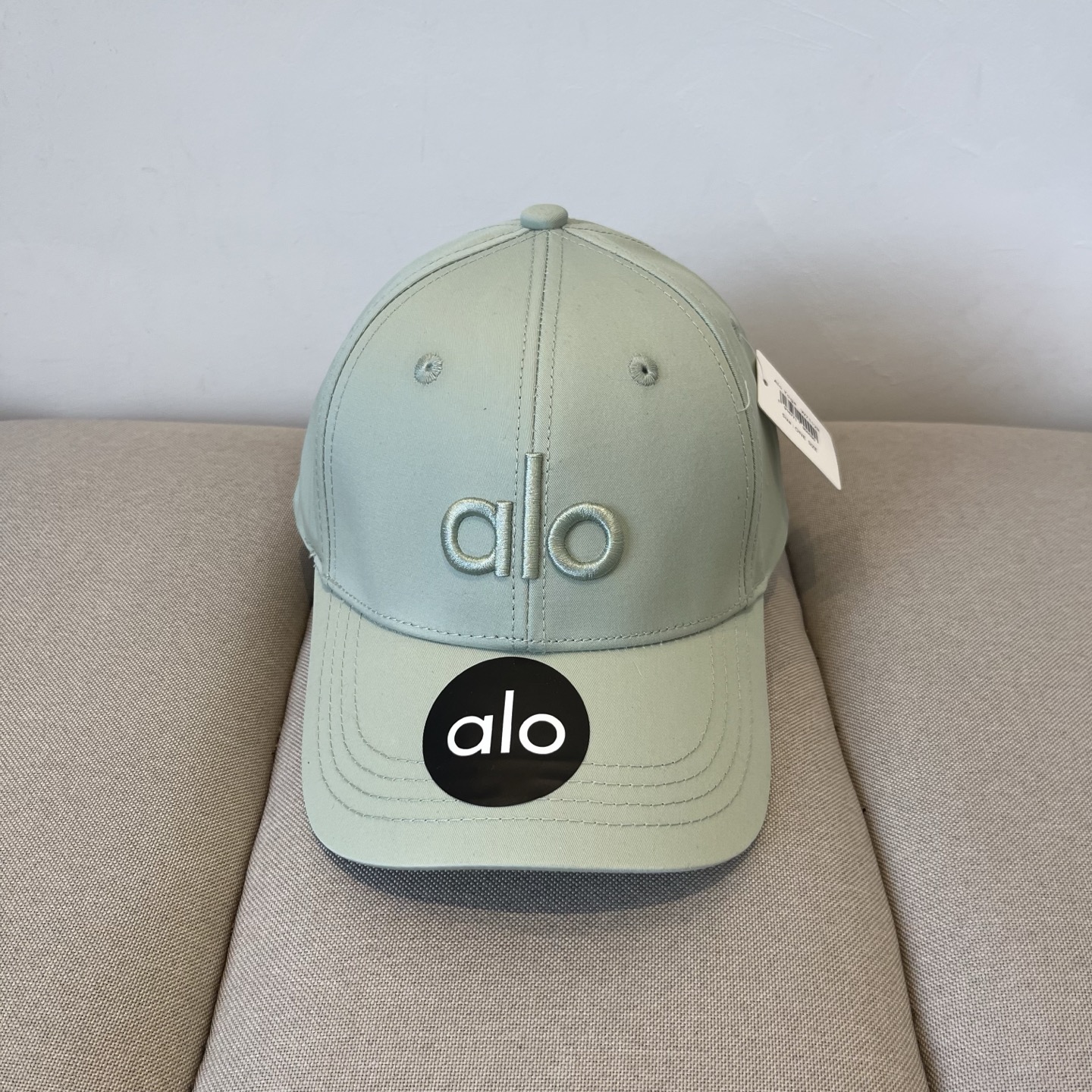 NO:226090,alo new custom baseball hat full of design sense, daily wear, sweet and cool, fashionable, high-end, unscrupulous hat, straw hat, fisherman hat, baseball hat, hat, espadrilles, hats19860909alo 新款定制棒球帽 设计感满满 日常穿搭 甜酷十足 洋气 高级 不挑人帽子草帽渔夫帽棒球帽,帽子,espadrilles,hats,hat