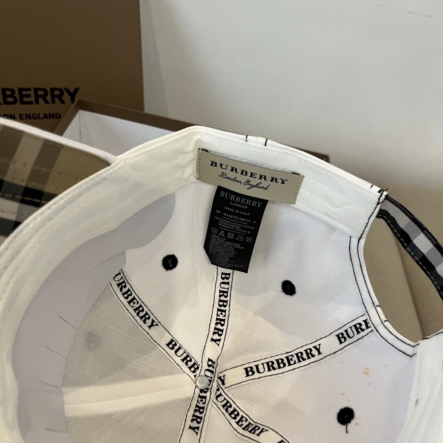  BURBERRY巴宝利早春新款棒球帽，简约尚时风，男女同款！高质品，尊享品质感！