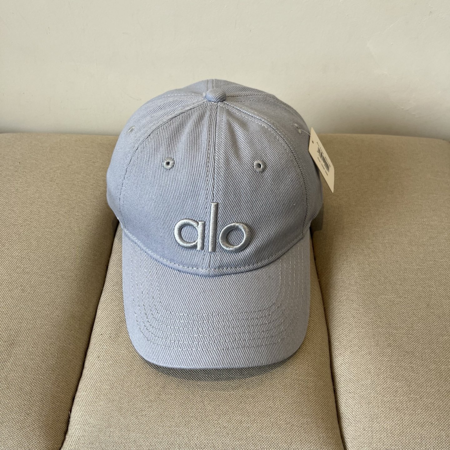 NO:228934,alo new custom baseball hat full of design sense, daily wear, sweet and cool, fashionable, high-end, unscrupulous hat, straw hat, fisherman hat, baseball hat, hat, espadrilles, hats19860909alo 新款定制棒球帽 设计感满满 日常穿搭 甜酷十足 洋气 高级 不挑人帽子草帽渔夫帽棒球帽,帽子,espadrilles,hats,hat