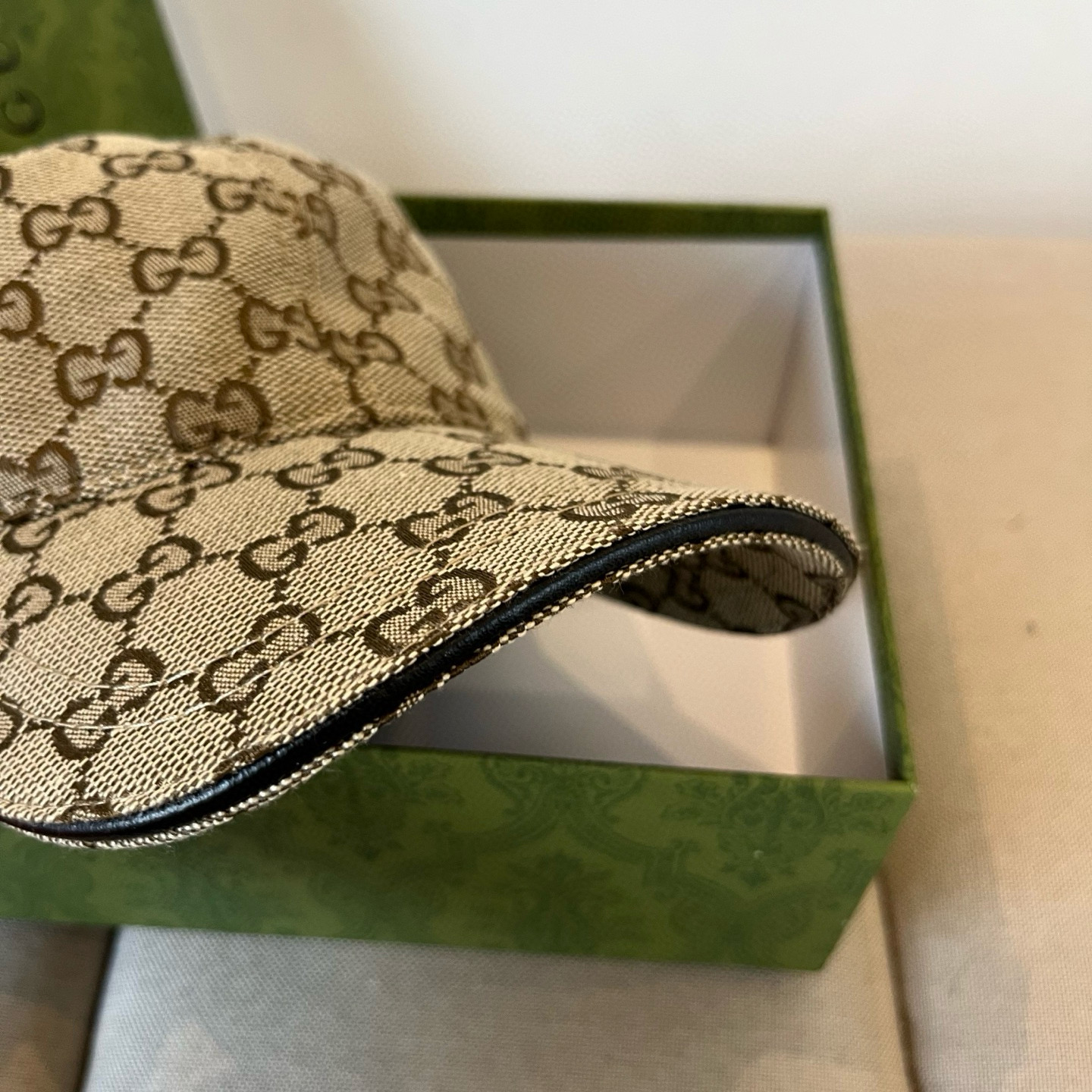  古奇棒球帽♥️GUCCI🧢官网新品，棒球帽，原单品质火爆来袭 。🎩 工艺非常精美 高档大气上档次！低调