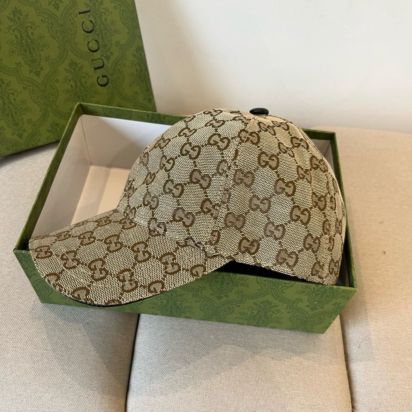  古奇棒球帽♥️GUCCI🧢官网新品，棒球帽，原单品质火爆来袭 。🎩 工艺非常精美 高档大气上档次！低调