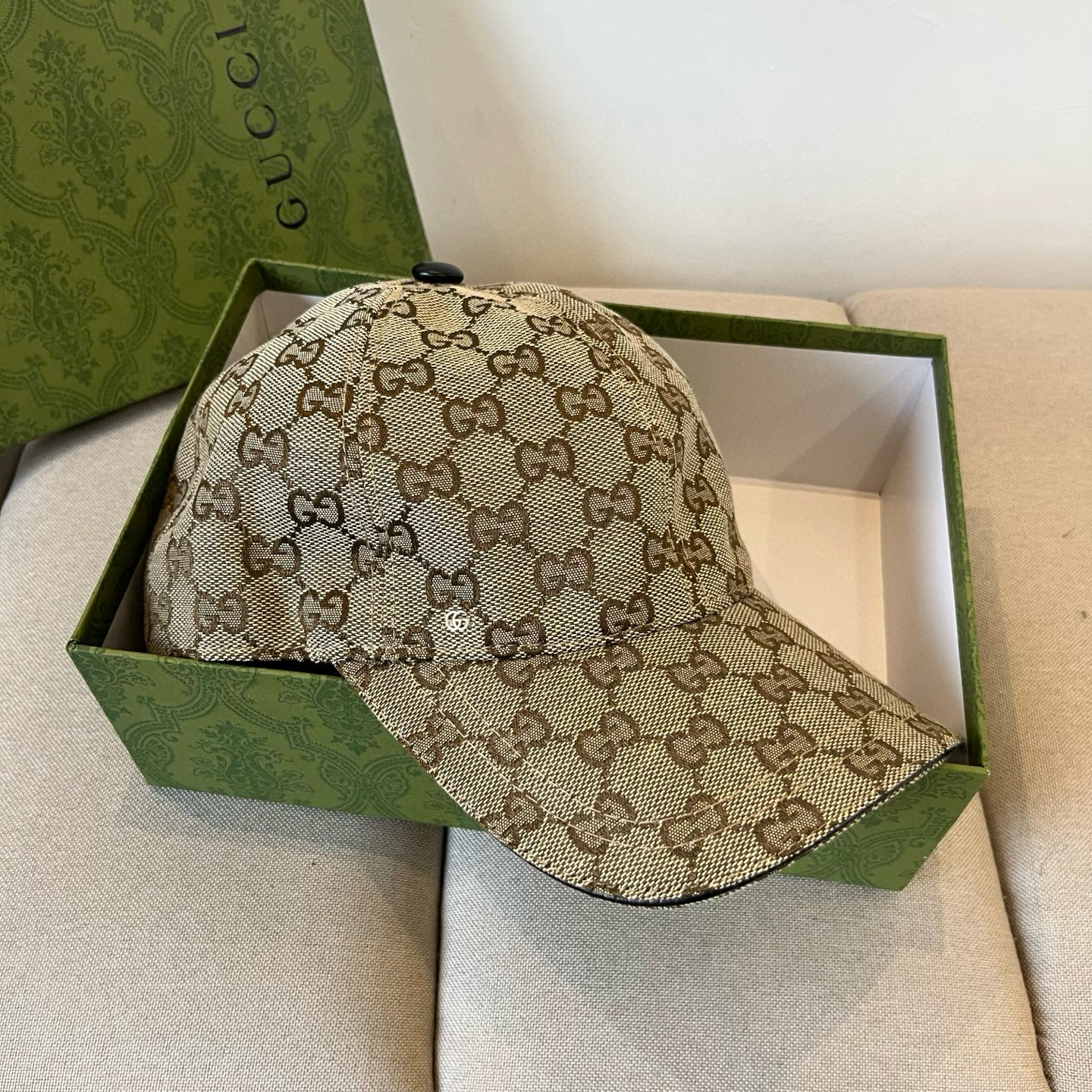  古奇棒球帽♥️GUCCI🧢官网新品，棒球帽，原单品质火爆来袭 。🎩 工艺非常精美 高档大气上档次！低调