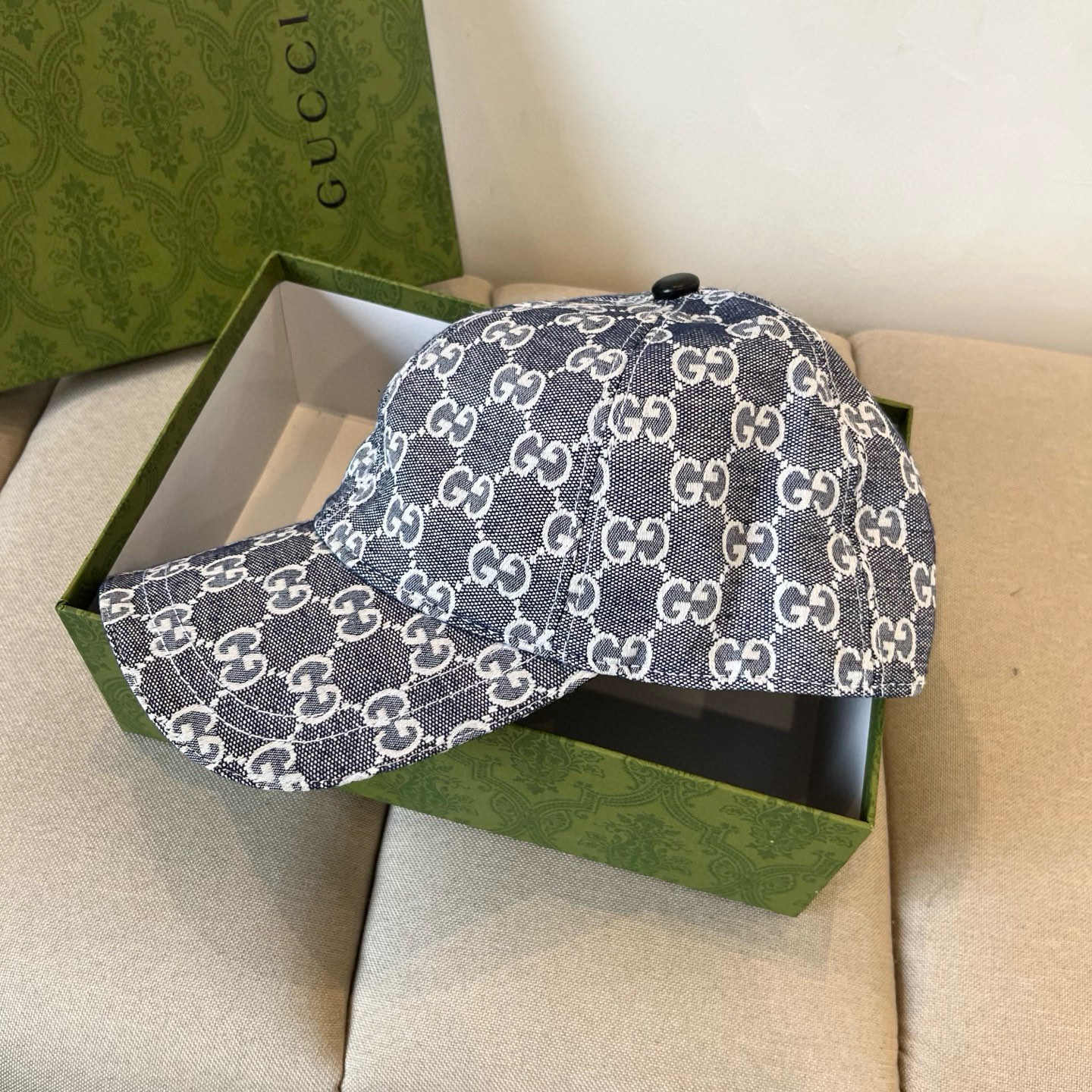  古奇棒球帽♥️GUCCI🧢官网新品，棒球帽，原单品质火爆来袭 。🎩 工艺非常精美 高档大气上档次！低调