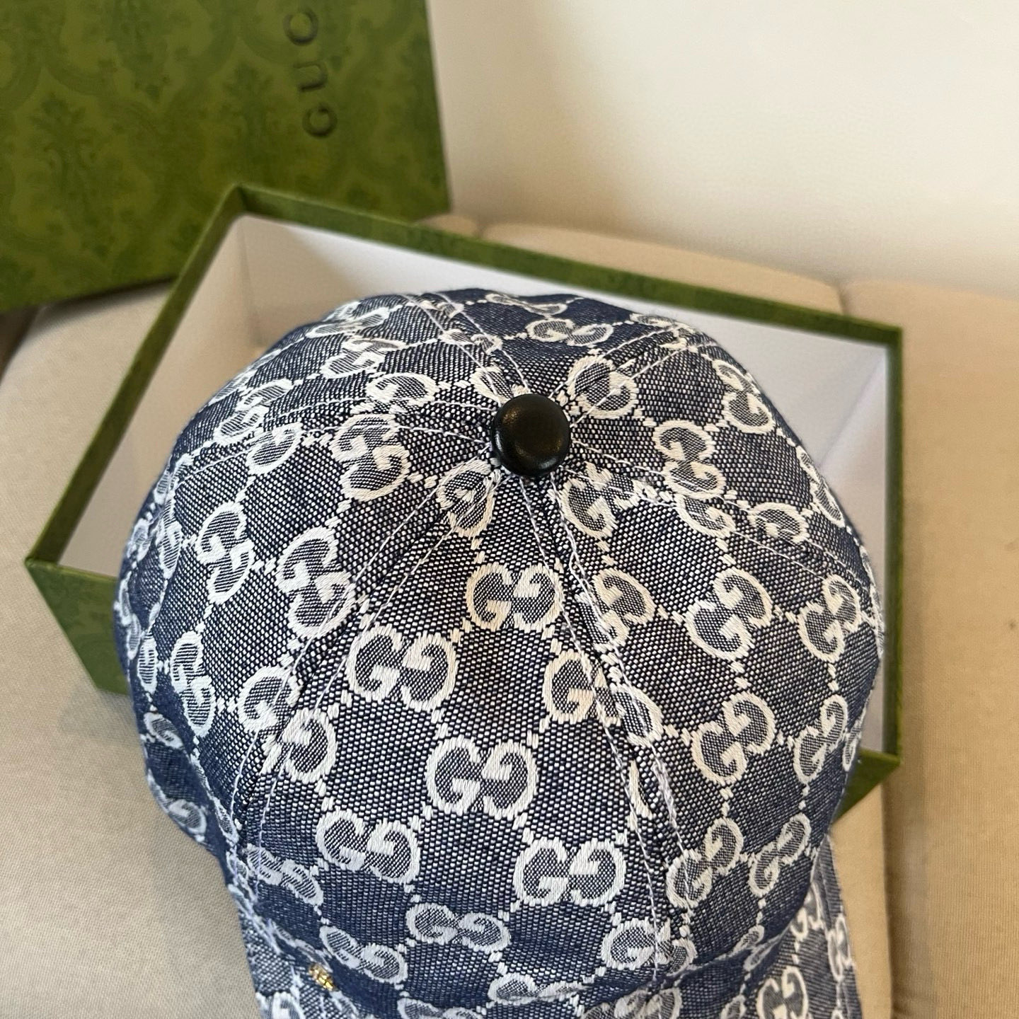  古奇棒球帽♥️GUCCI🧢官网新品，棒球帽，原单品质火爆来袭 。🎩 工艺非常精美 高档大气上档次！低调