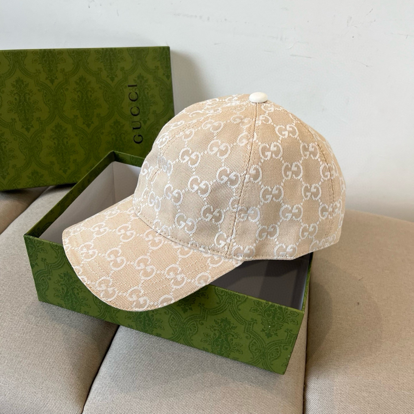  古奇棒球帽♥️GUCCI🧢官网新品，棒球帽，原单品质火爆来袭 。🎩 工艺非常精美 高档大气上档次！低调