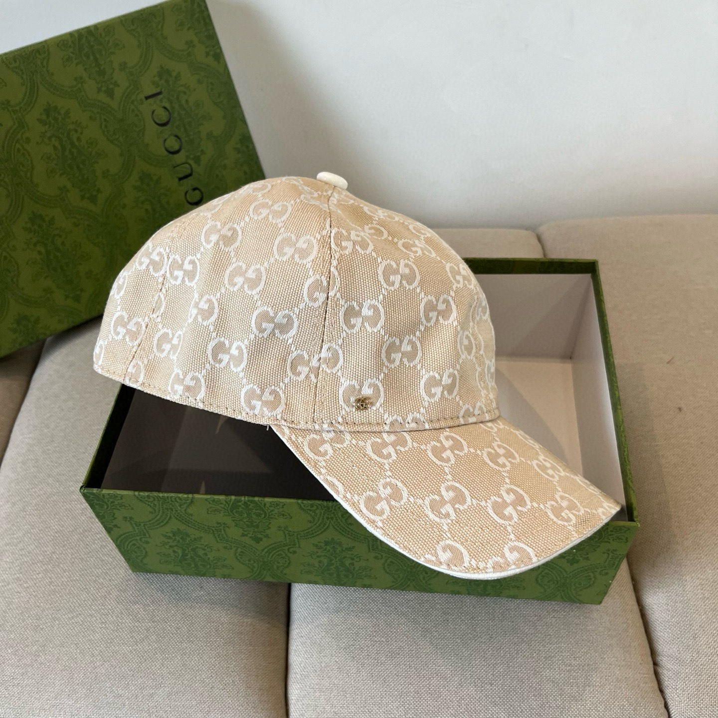  古奇棒球帽♥️GUCCI🧢官网新品，棒球帽，原单品质火爆来袭 。🎩 工艺非常精美 高档大气上档次！低调