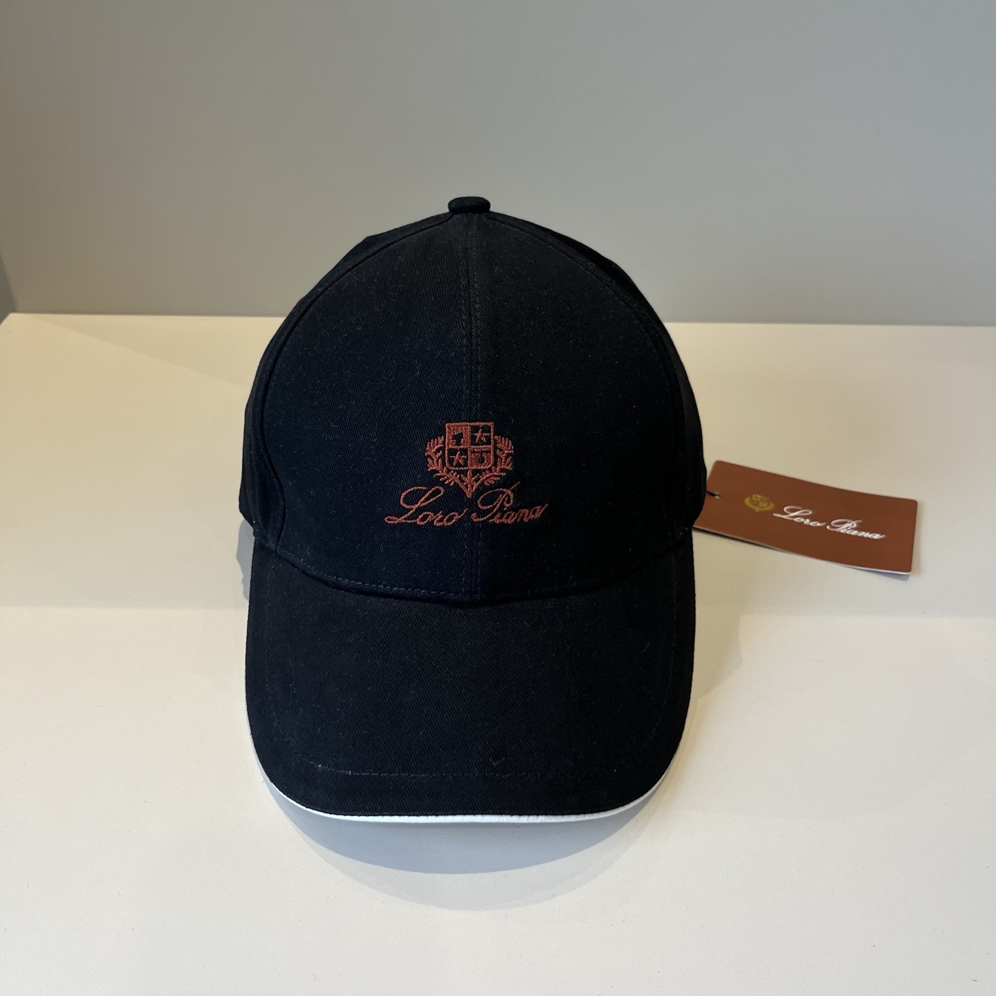 NO:344012,LP new Loro Piana new high-version baseball cap, big brands synchronized, super easy to match, shipped!  Hat straw hat fisherman hat baseball hat, hat, loro piana, loro piana, espadrilles, hatsLP新款Loro Piana 新款高版本棒球帽,大牌同步,超好搭配,出货！帽子草帽渔夫帽棒球帽,帽子,loro piana,loro piana,espadrilles,hats,hat