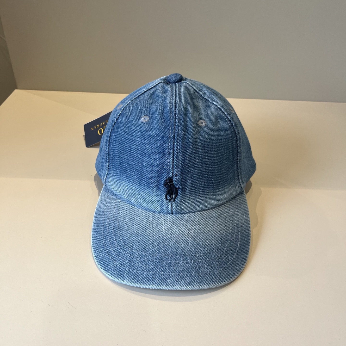 NO:344028,Paul's official website new products, baseball caps, original orders are coming with great quality, very exquisite craftsmanship, high-end, atmospheric and up-class!  Low-key luxury, easy to carry!  Run volume!  Hat Straw Hat Fisherman Hat Baseball Hat, Hats, espadrilles, hats保罗官网新品,棒球帽,原单品质火爆来袭 工艺非常精美 高档大气上档次！低调奢华,方便携带！跑量！帽子草帽渔夫帽棒球帽,帽子,espadrilles,hats,hat