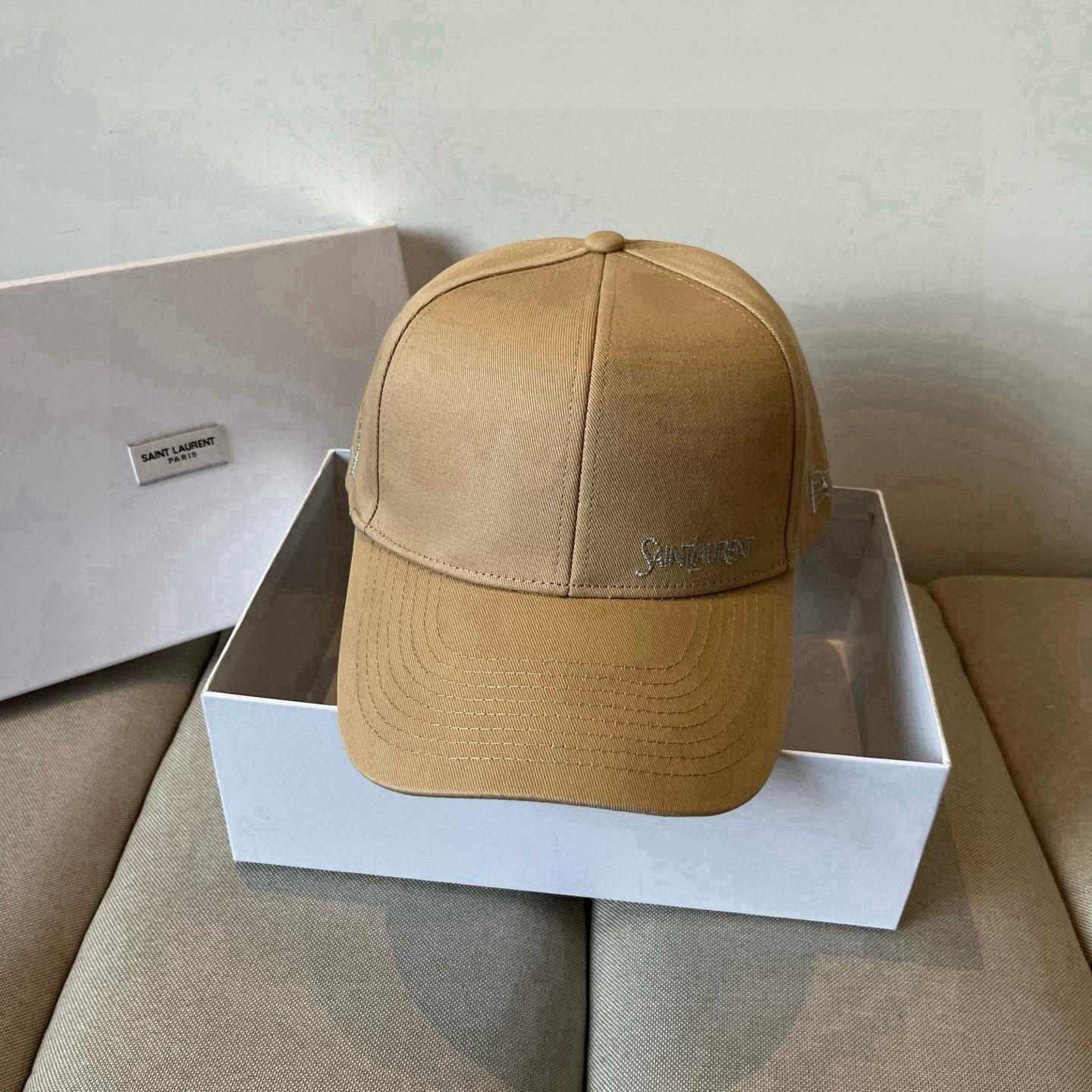 NO:344003,[YSL Saint Laurent] 2025 early spring new simple baseball cap, new style shipped, big brand models are super easy to match, buy them now!  hat straw hat fisherman hat baseball hat, hat, saint laurent, saint laurent, espadrilles, hats【YSL圣罗兰】2025早春新款简约棒球帽,新款出货,大牌款超好搭配,赶紧入手！帽子草帽渔夫帽棒球帽,帽子,saint laurent,saint laurent,espadrilles,hats,hat