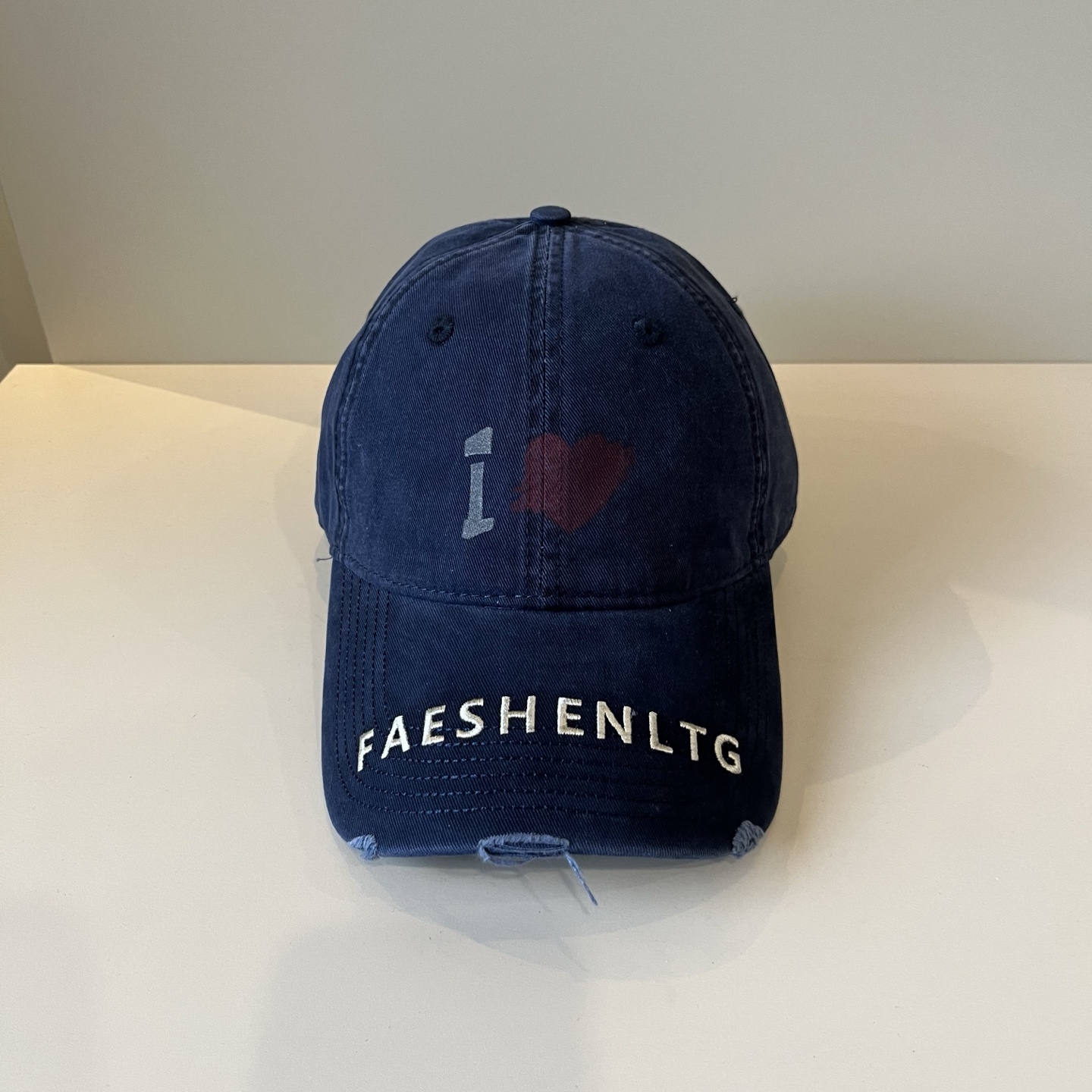 NO:345608,The new products of the official website of the trendy brand, baseball cap, the original list is coming with a hot quality, very exquisite craftsmanship, high-end, atmospheric and up-class!  Low-key luxury, easy to carry!  Run volume!  Hat Straw Hat Fisherman Hat Baseball Hat, Hats, espadrilles, hats潮牌官网新品,棒球帽,原单品质火爆来袭 工艺非常精美 高档大气上档次！低调奢华,方便携带！跑量！帽子草帽渔夫帽棒球帽,帽子,espadrilles,hats,hat