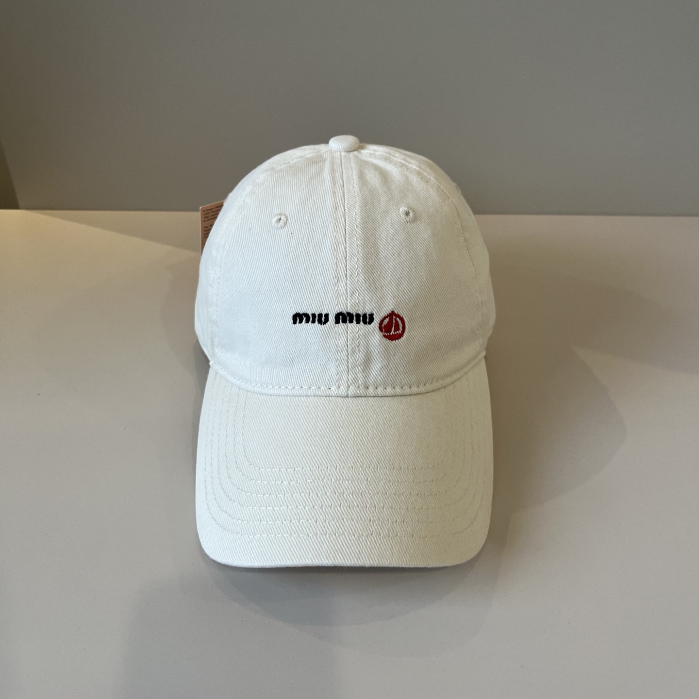 NO:345487,LULULEMON Baseball Cap The lulu that those who love fitness must have heard of~ It is very suitable for you who have dopamine. Get it quickly. Hats, straw hats, fishermen's hats, baseball caps, hats, espadrilles, hatsLULULEMON棒球帽 爱健身的集美们一定听过的lulu~ 非常适合多巴胺的你 颜色齐全赶快入手.帽子草帽渔夫帽棒球帽,帽子,espadrilles,hats,hat