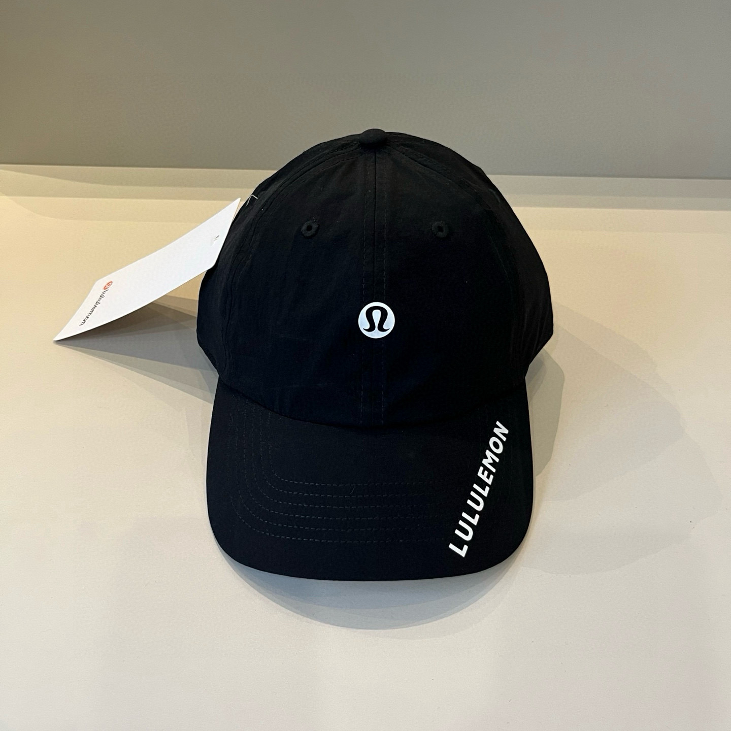 NO:345593,LULULEMON Baseball Cap The lulu that those who love fitness must have heard of~ It is very suitable for you who have dopamine. Get it quickly. Hats, straw hats, fishermen's hats, baseball caps, hats, espadrilles, hatsLULULEMON棒球帽 爱健身的集美们一定听过的lulu~ 非常适合多巴胺的你 颜色齐全赶快入手.帽子草帽渔夫帽棒球帽,帽子,espadrilles,hats,hat