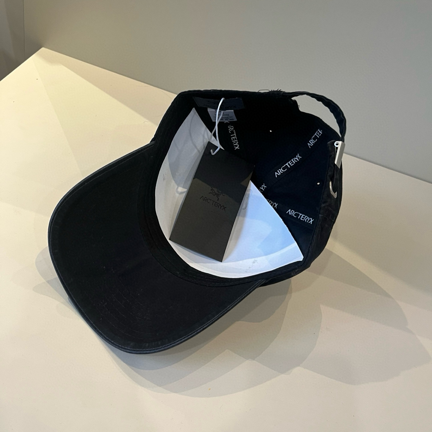 【始祖鸟】2025春款新款简约棒球帽，新款出货，大牌款超好搭配，赶紧入手！