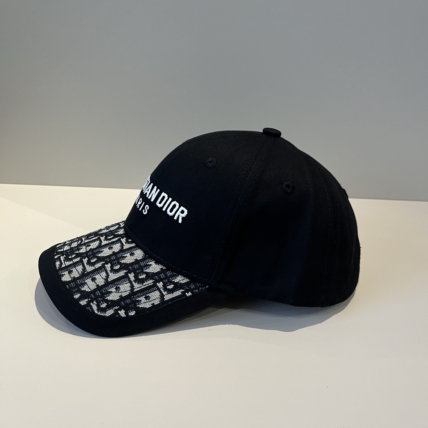 【DIOR迪奥】新款走量简约棒球帽🧢，新款出货，大牌款超好搭配，赶紧入手！