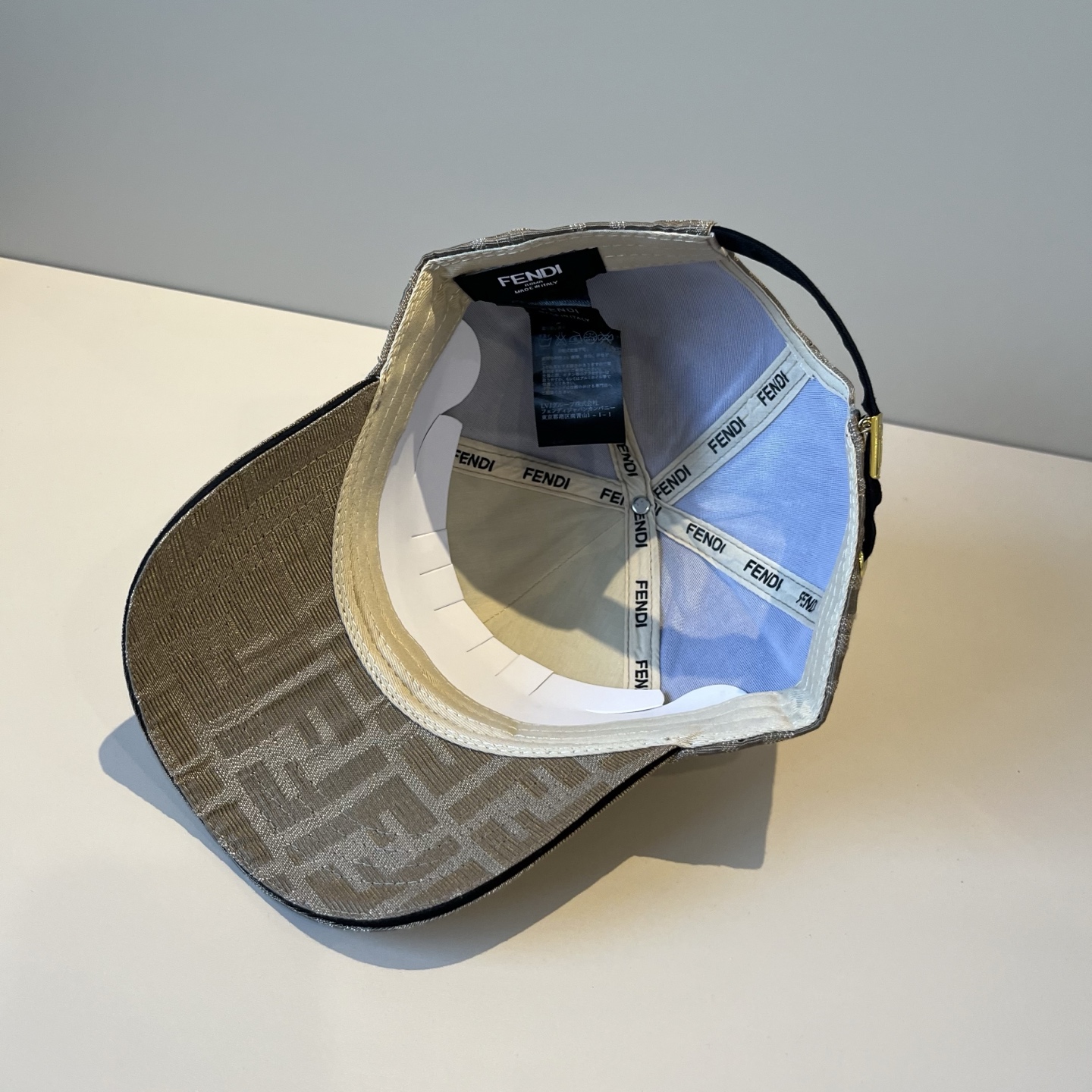  FENDI芬迪 老花系列棒球帽🧢 经典FF中古单品，气质穿搭单品，质量杠杠👍