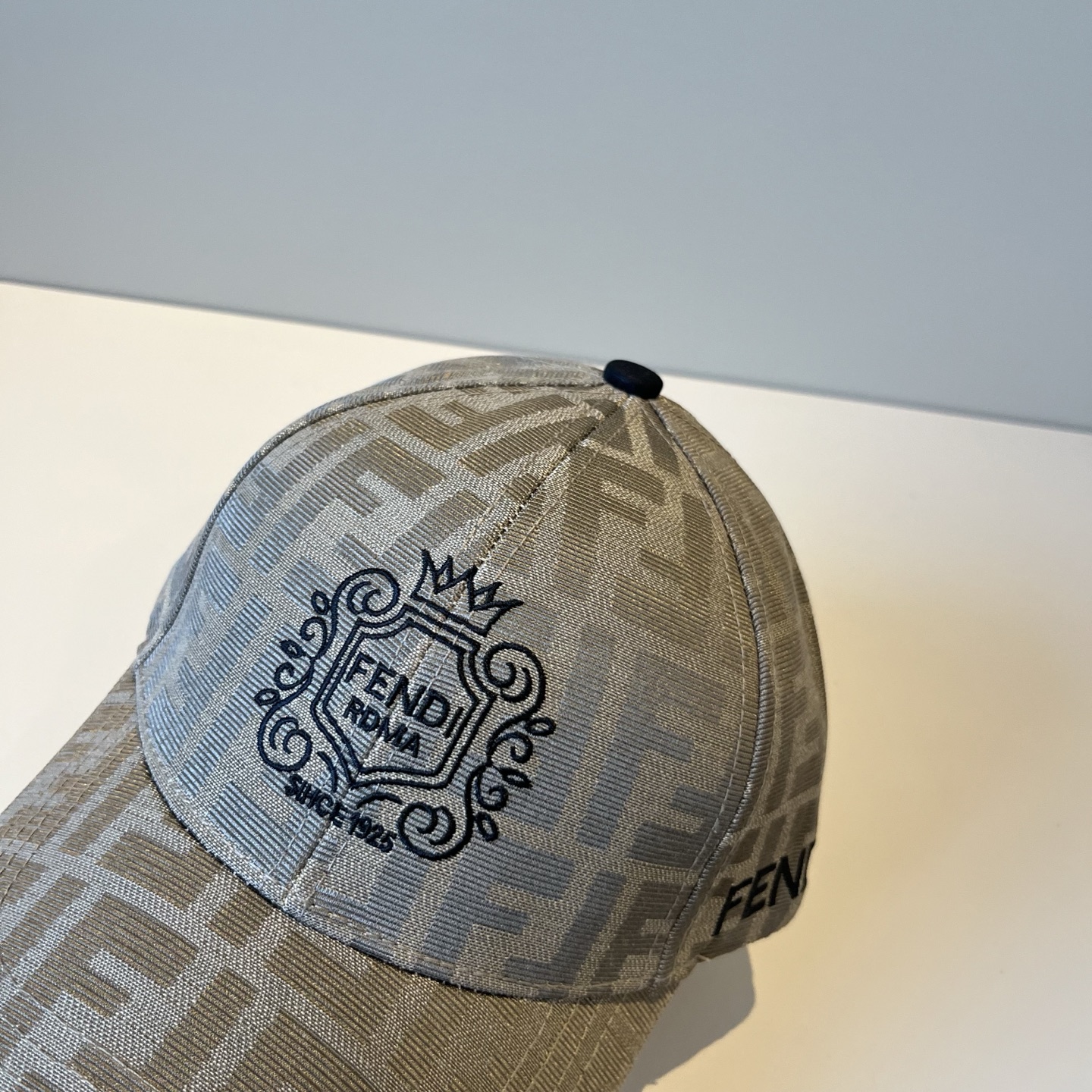  FENDI芬迪 老花系列棒球帽🧢 经典FF中古单品，气质穿搭单品，质量杠杠👍