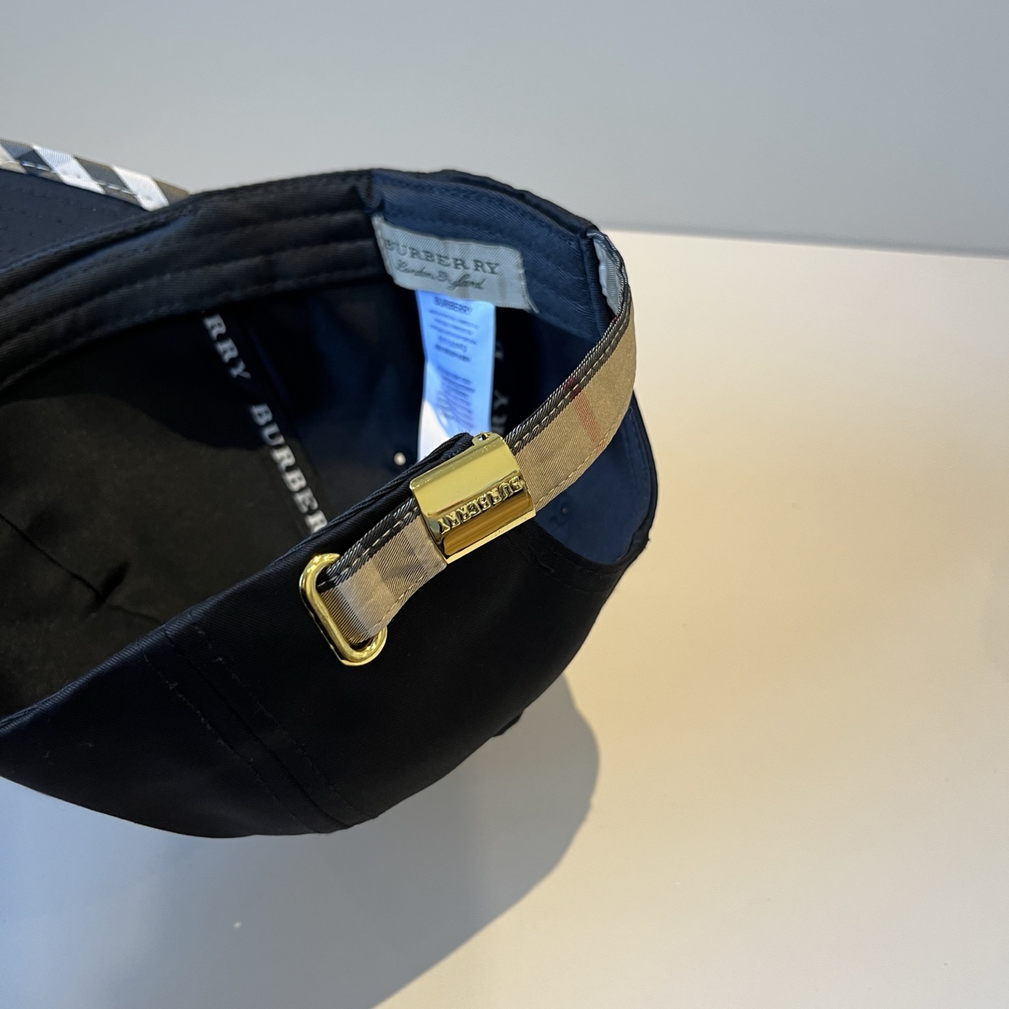  BURBERRY巴宝利早春新款棒球帽，简约尚时风，男女同款！高质品，尊享品质感！