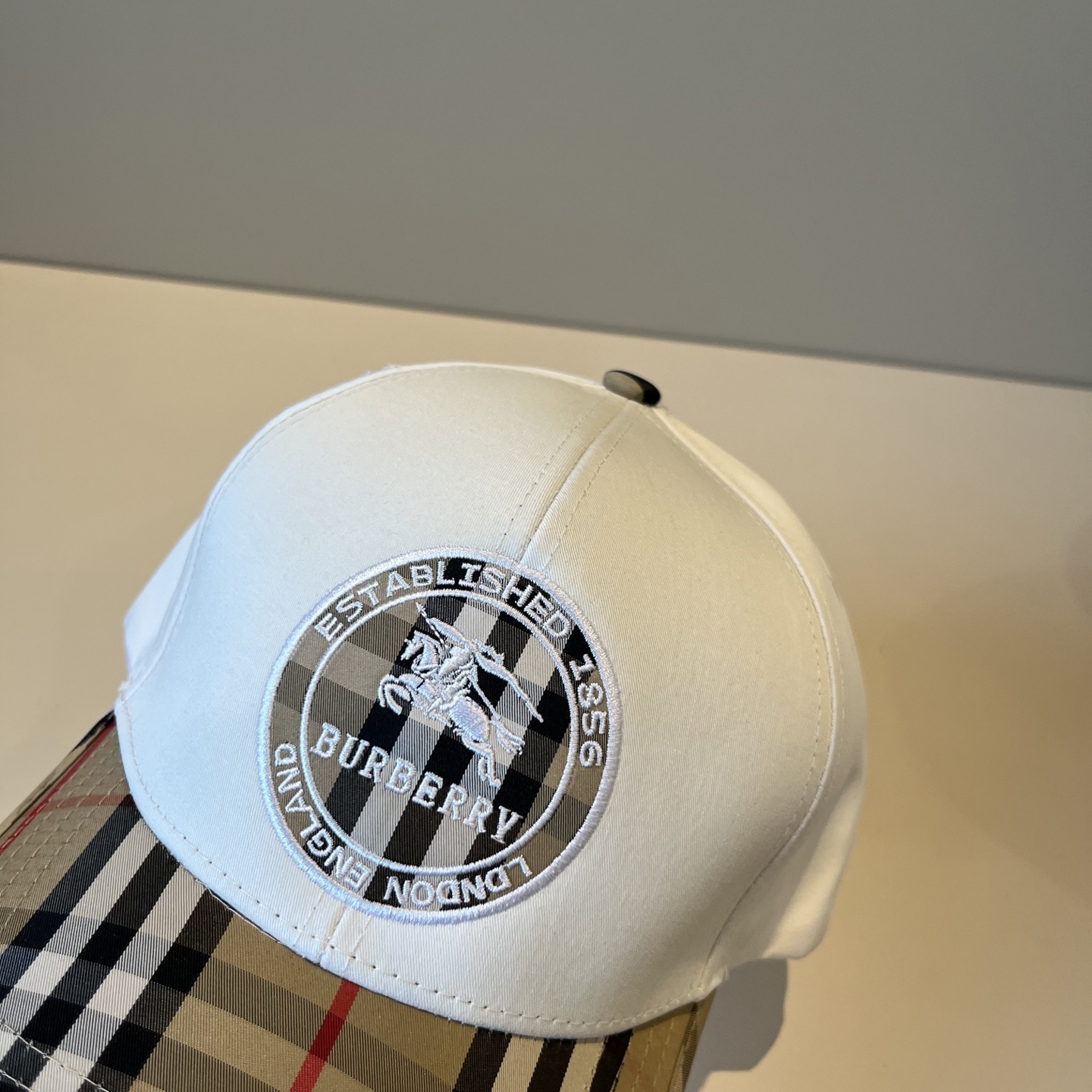  BURBERRY巴宝利早春新款棒球帽，简约尚时风，男女同款！高质品，尊享品质感！