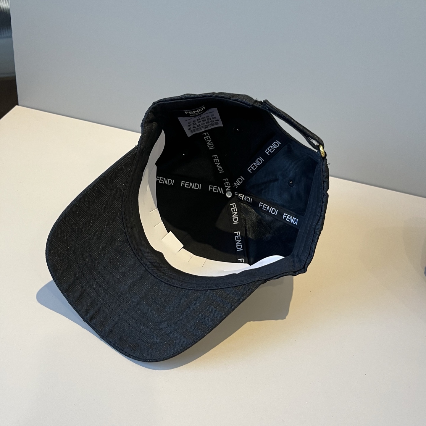  FENDI芬迪 老花系列棒球帽🧢 经典FF中古单品，气质穿搭单品，质量杠杠👍