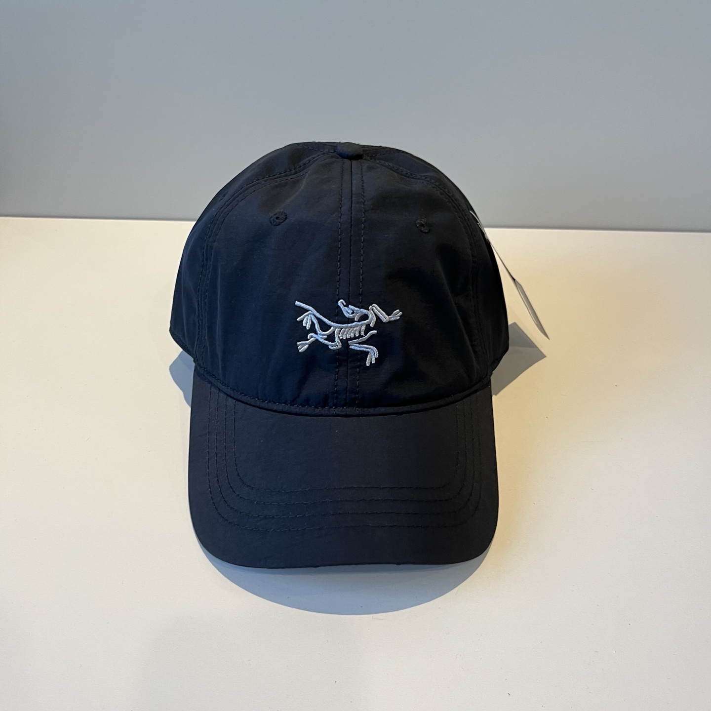 【始祖鸟】2025春款新款简约棒球帽，新款出货，大牌款超好搭配，赶紧入手！