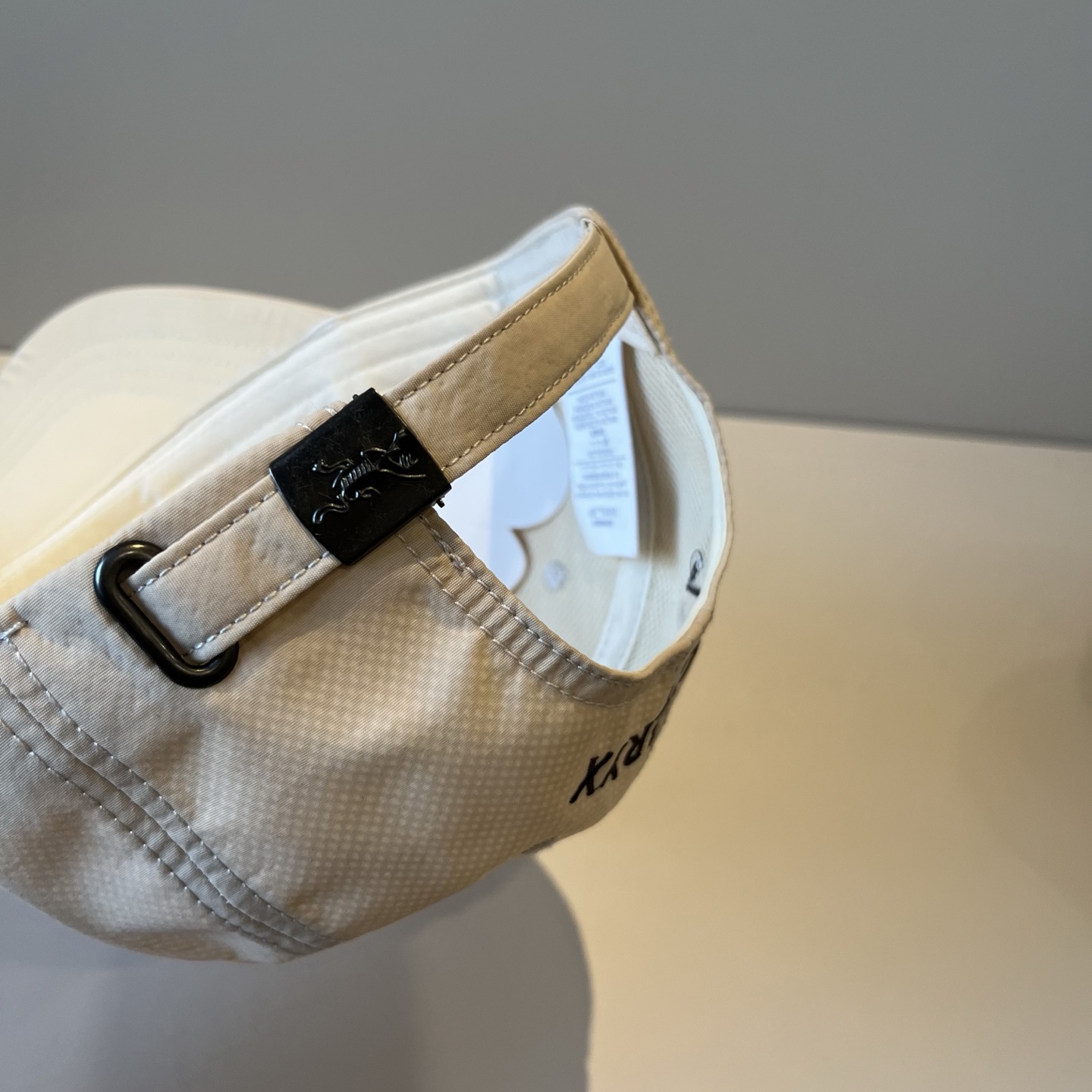 【始祖鸟】2025春款新款简约棒球帽，新款出货，大牌款超好搭配，赶紧入手！