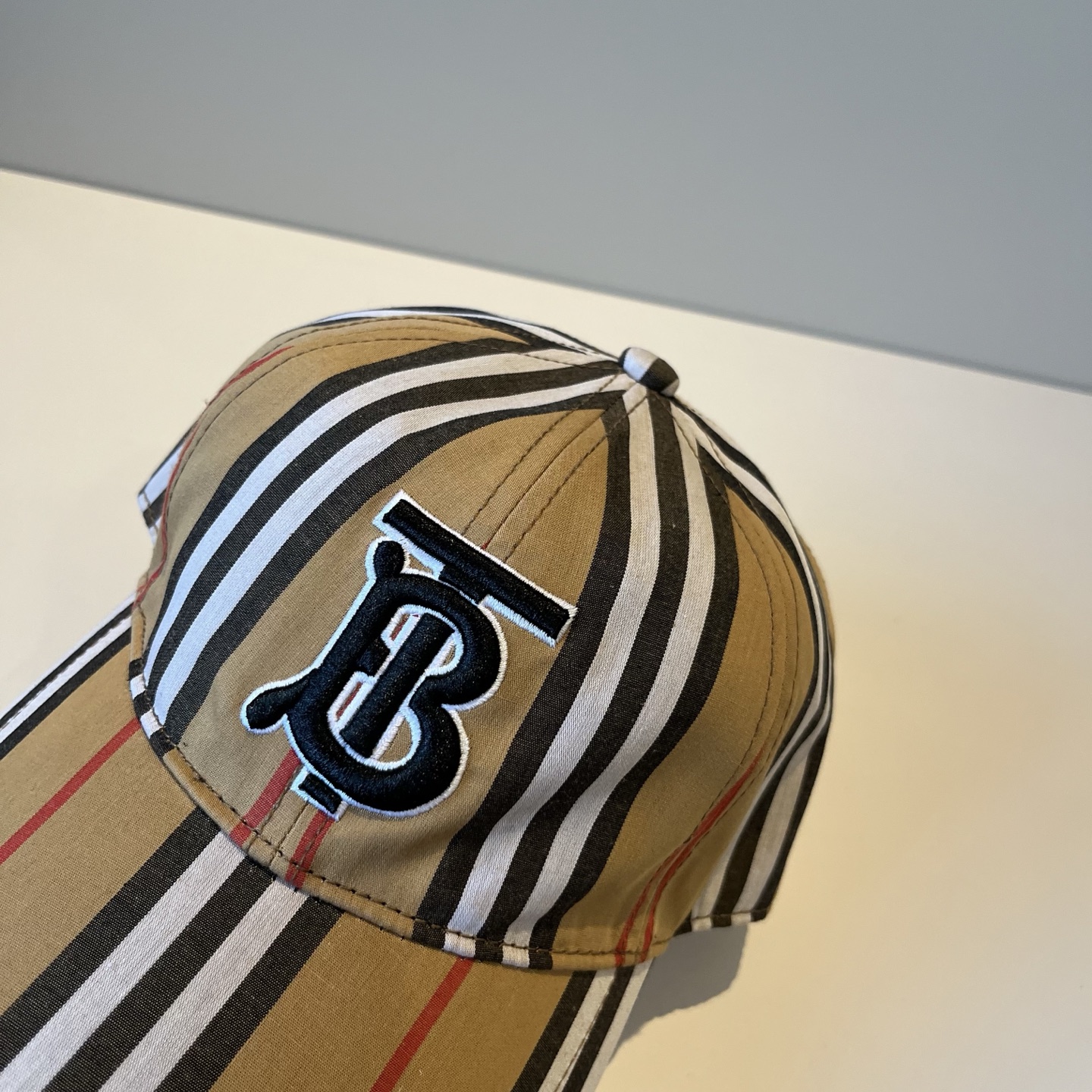  BURBERRY巴宝利早春新款棒球帽，简约尚时风，男女同款！高质品，尊享品质感！