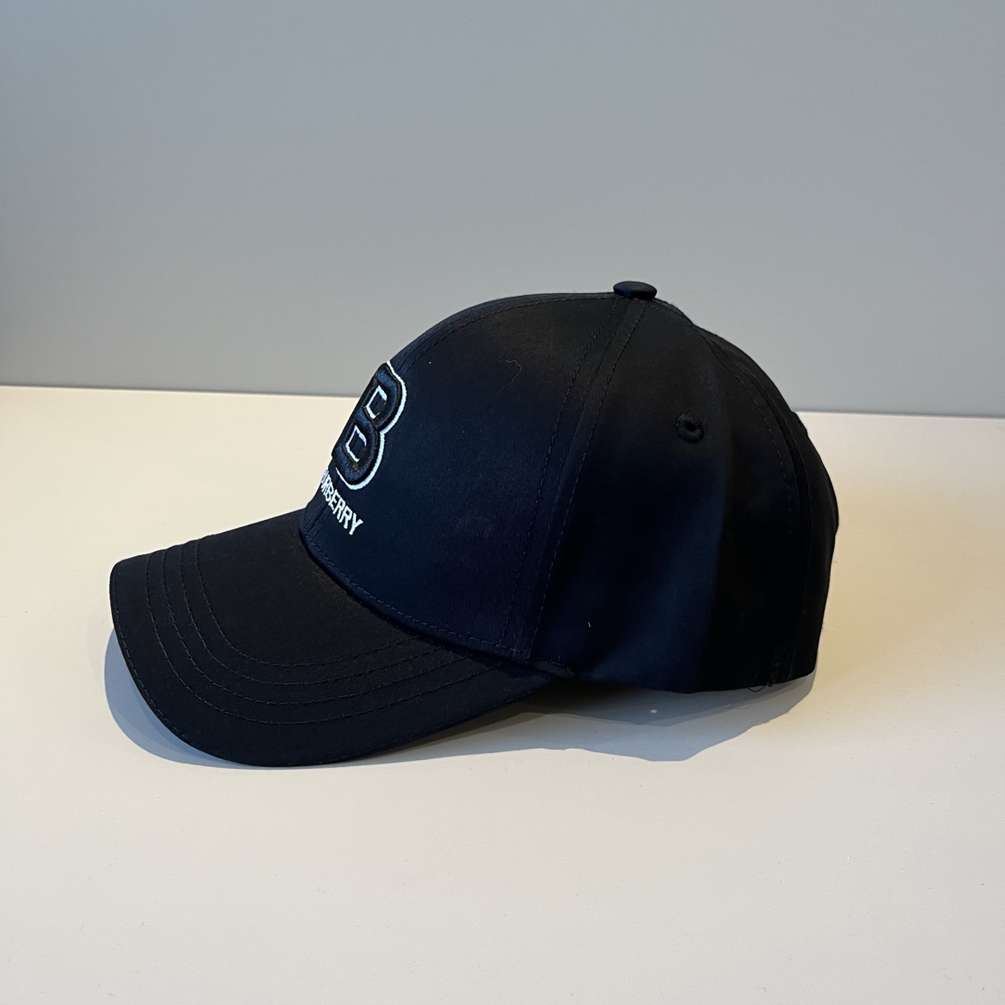  BURBERRY巴宝利早春新款棒球帽，简约尚时风，男女同款！高质品，尊享品质感！