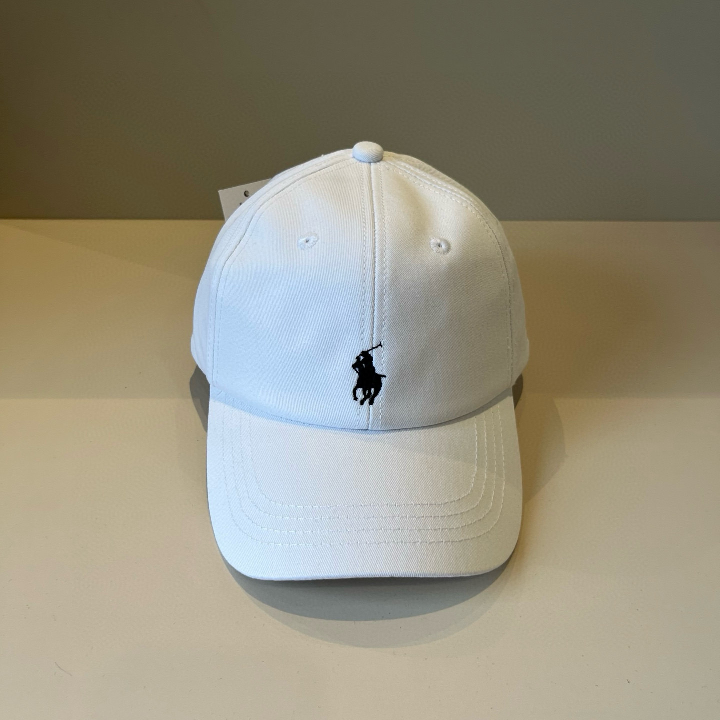  保罗🧢官网新品，棒球帽，原单品质火爆来袭 。🎩 工艺非常精美 高档大气上档次！低调奢华，方便携带！跑量