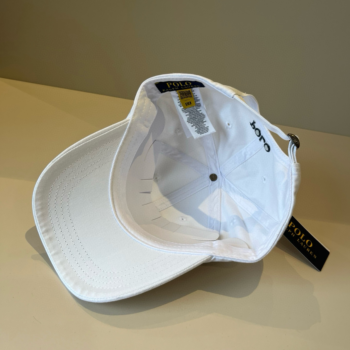  保罗🧢官网新品，棒球帽，原单品质火爆来袭 。🎩 工艺非常精美 高档大气上档次！低调奢华，方便携带！跑量