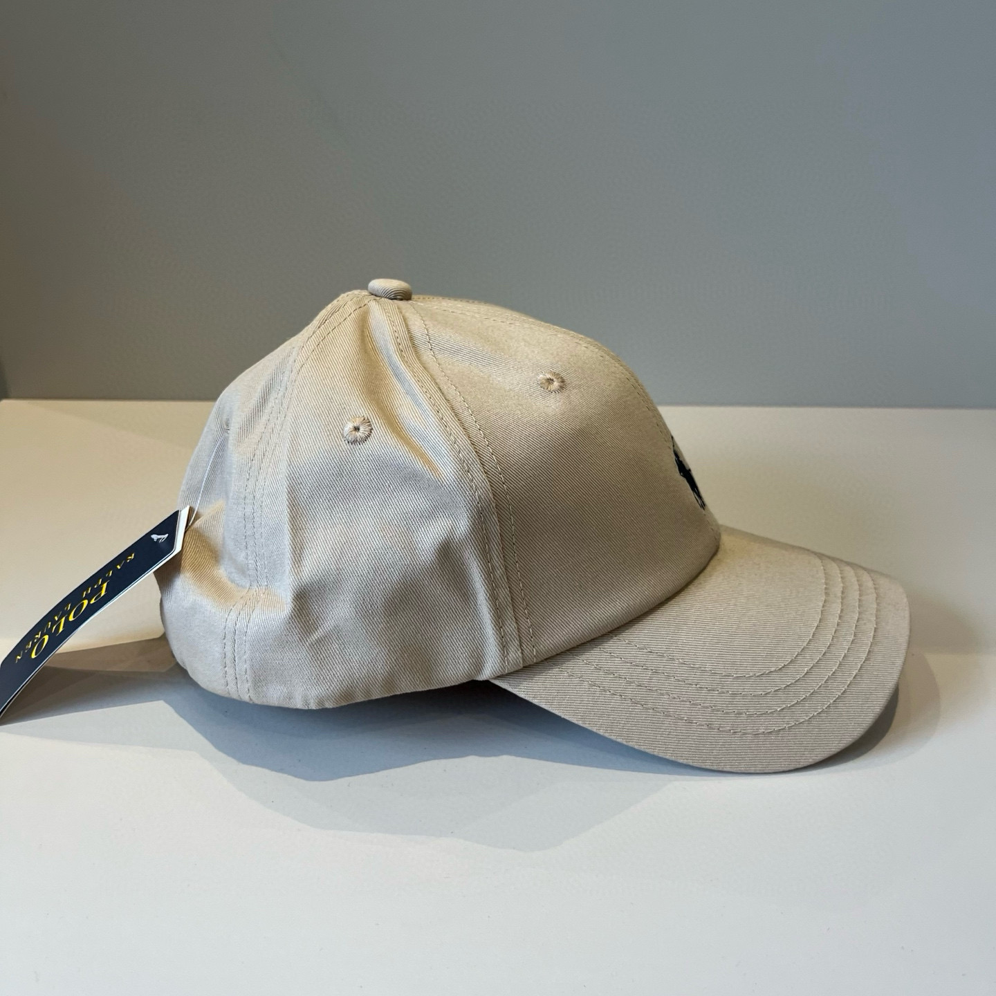  保罗🧢官网新品，棒球帽，原单品质火爆来袭 。🎩 工艺非常精美 高档大气上档次！低调奢华，方便携带！跑量