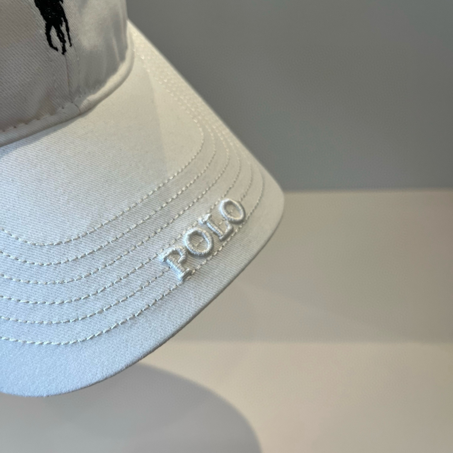  保罗🧢官网新品，棒球帽，原单品质火爆来袭 。🎩 工艺非常精美 高档大气上档次！低调奢华，方便携带！跑量